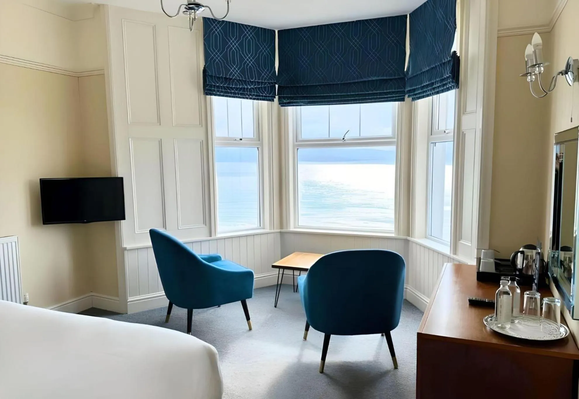 Bed in Caerwylan Hotel