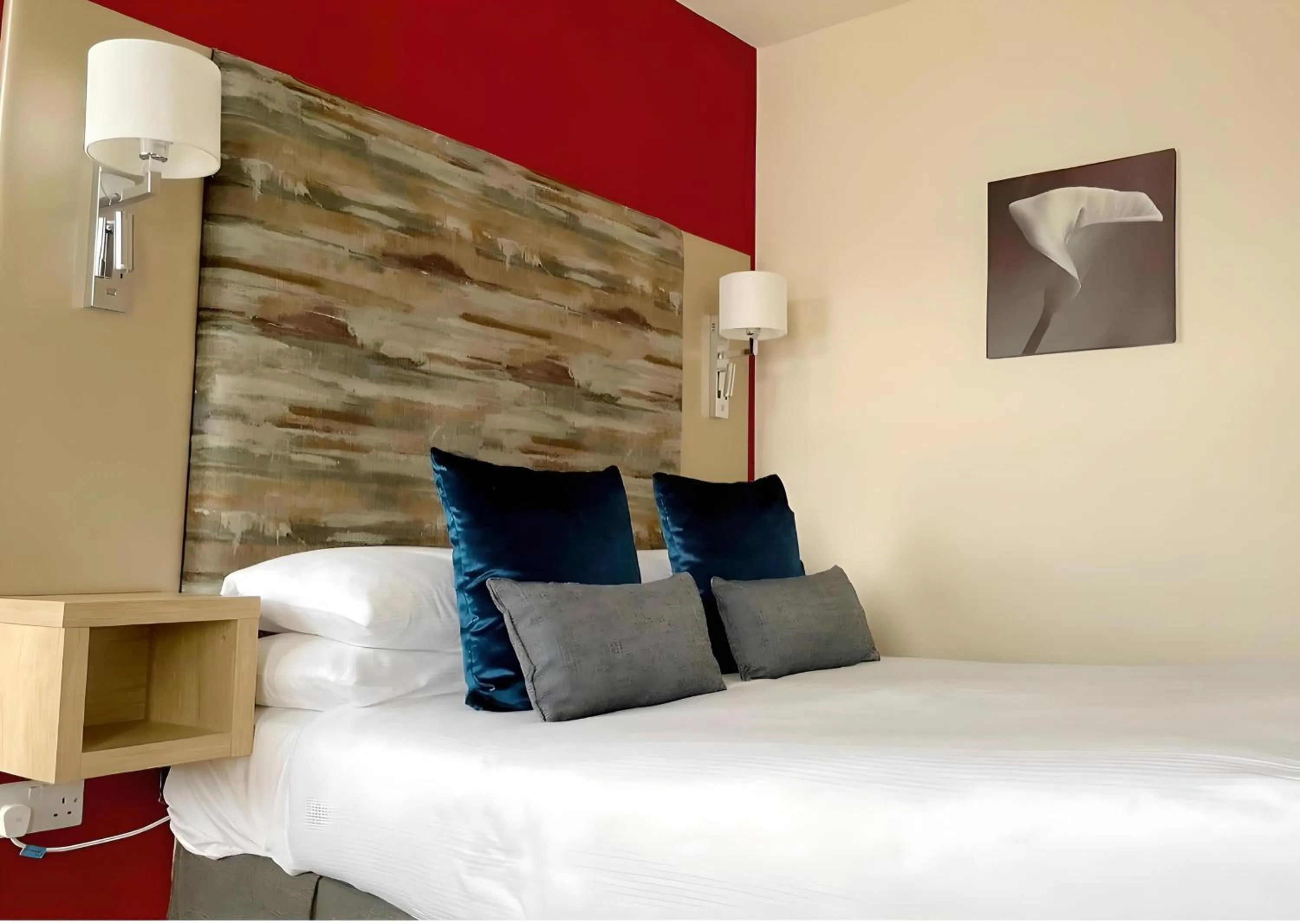 Bed in Caerwylan Hotel