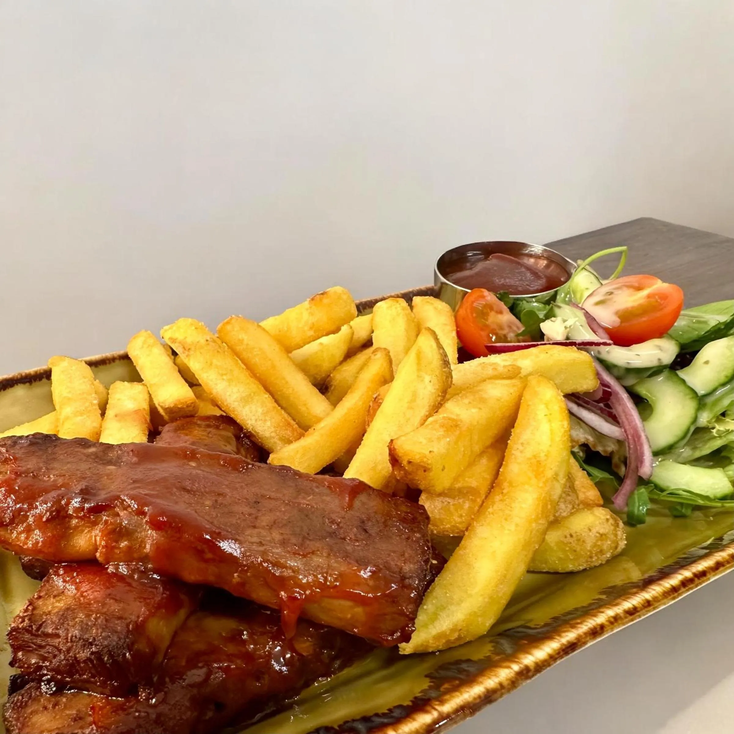 Restaurant/places to eat in Caerwylan Hotel