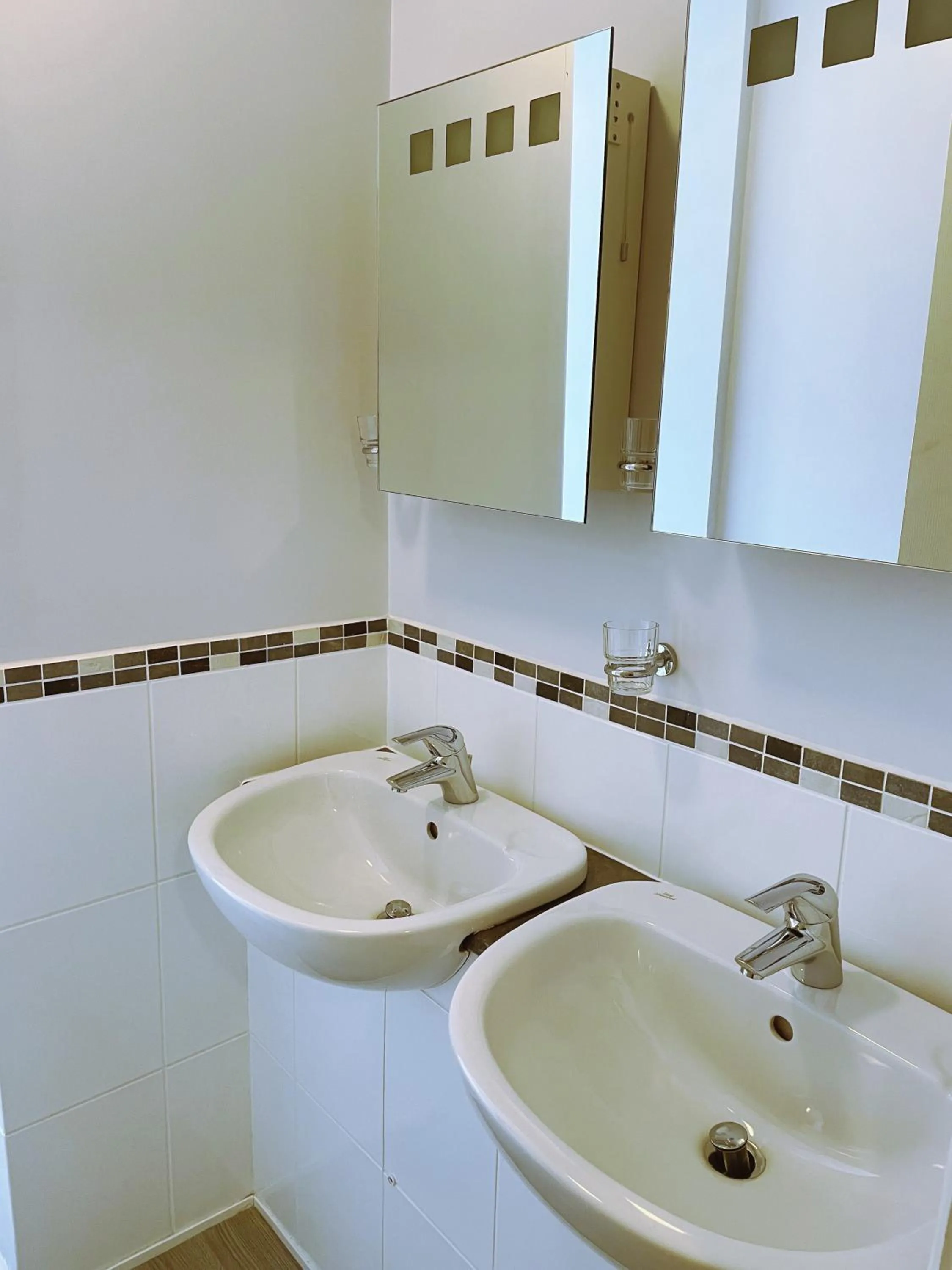 Bathroom in Caerwylan Hotel