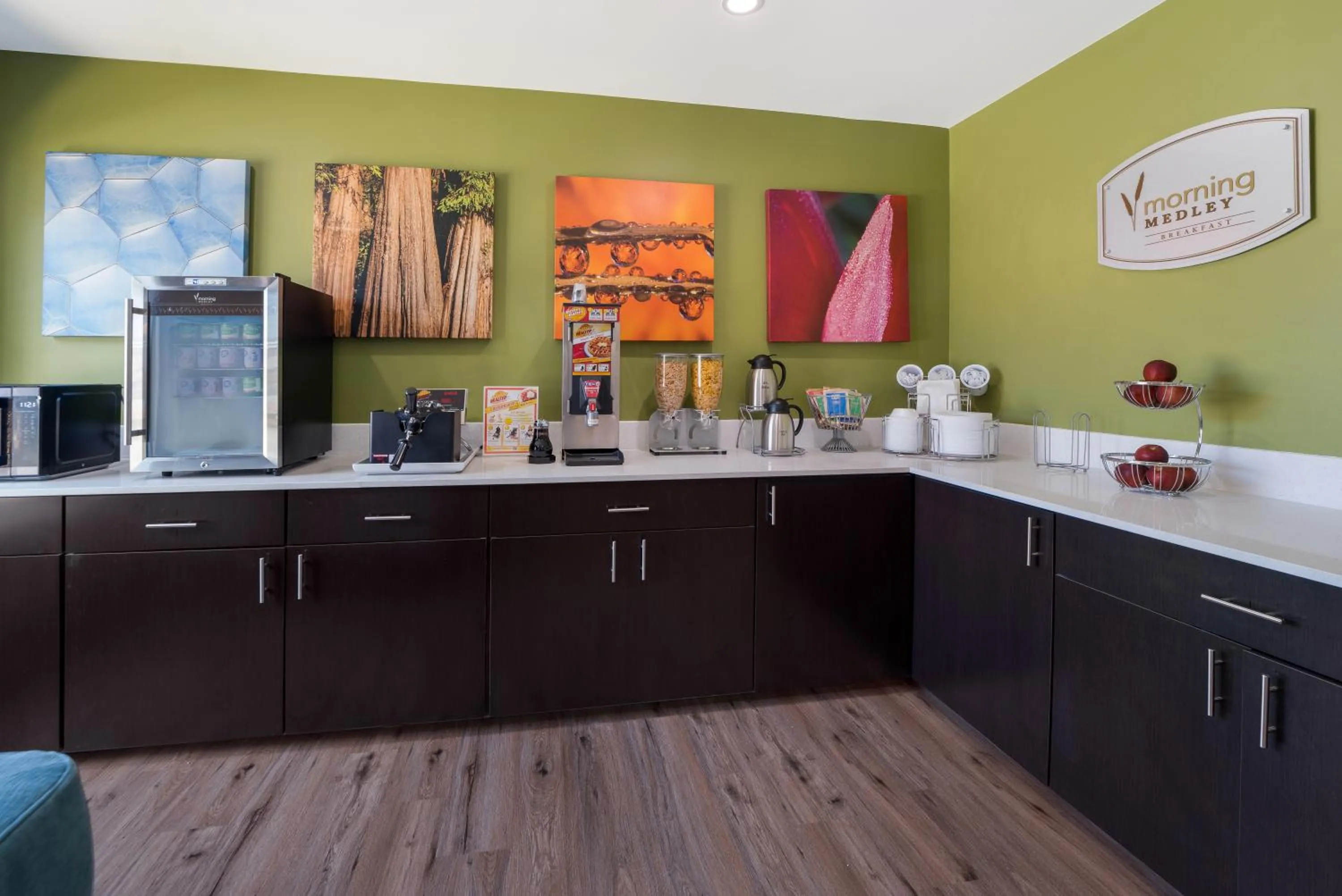 Breakfast in Rodeway Inn