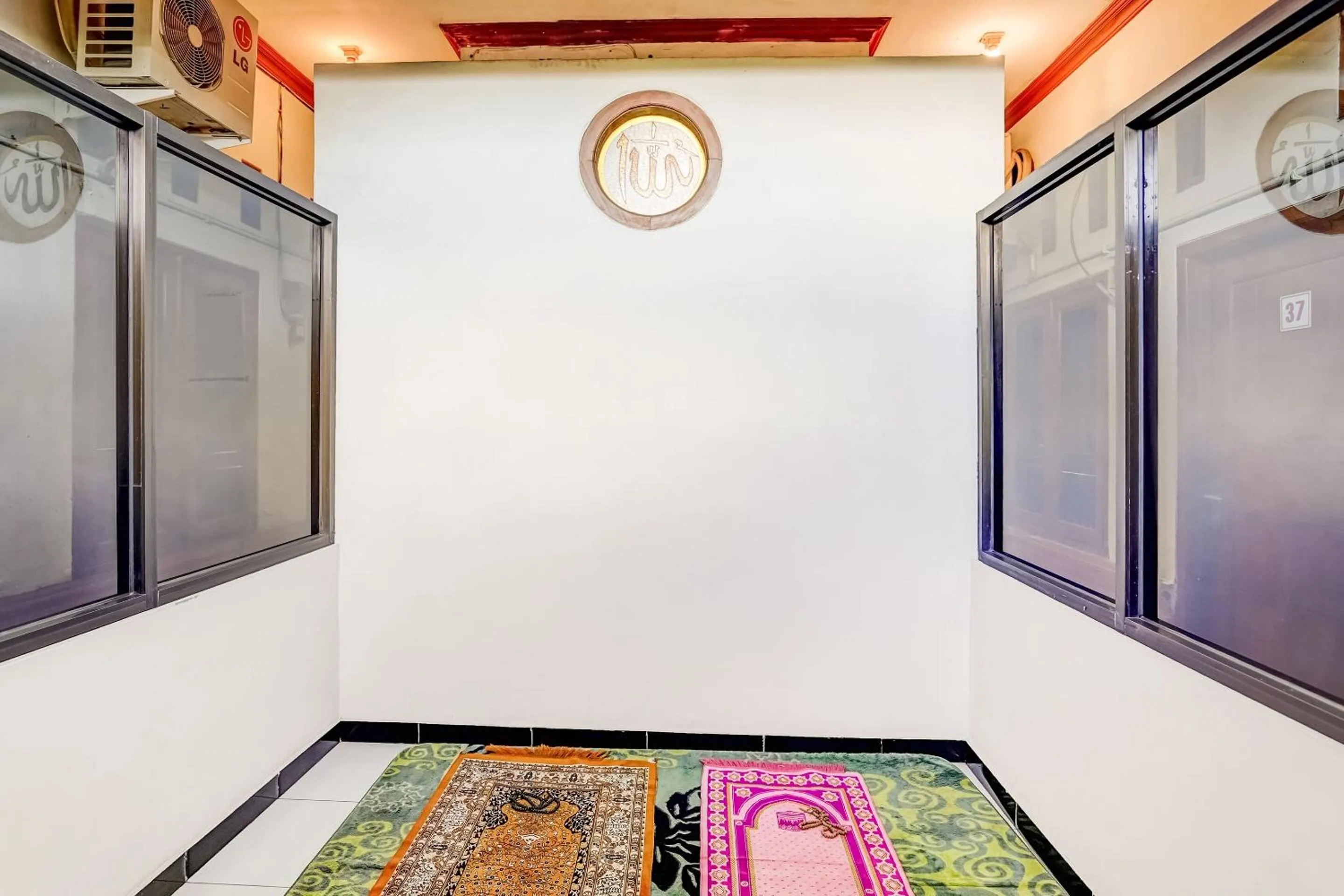 Lobby or reception in OYO 91292 Pondok Inap Shofwa 1