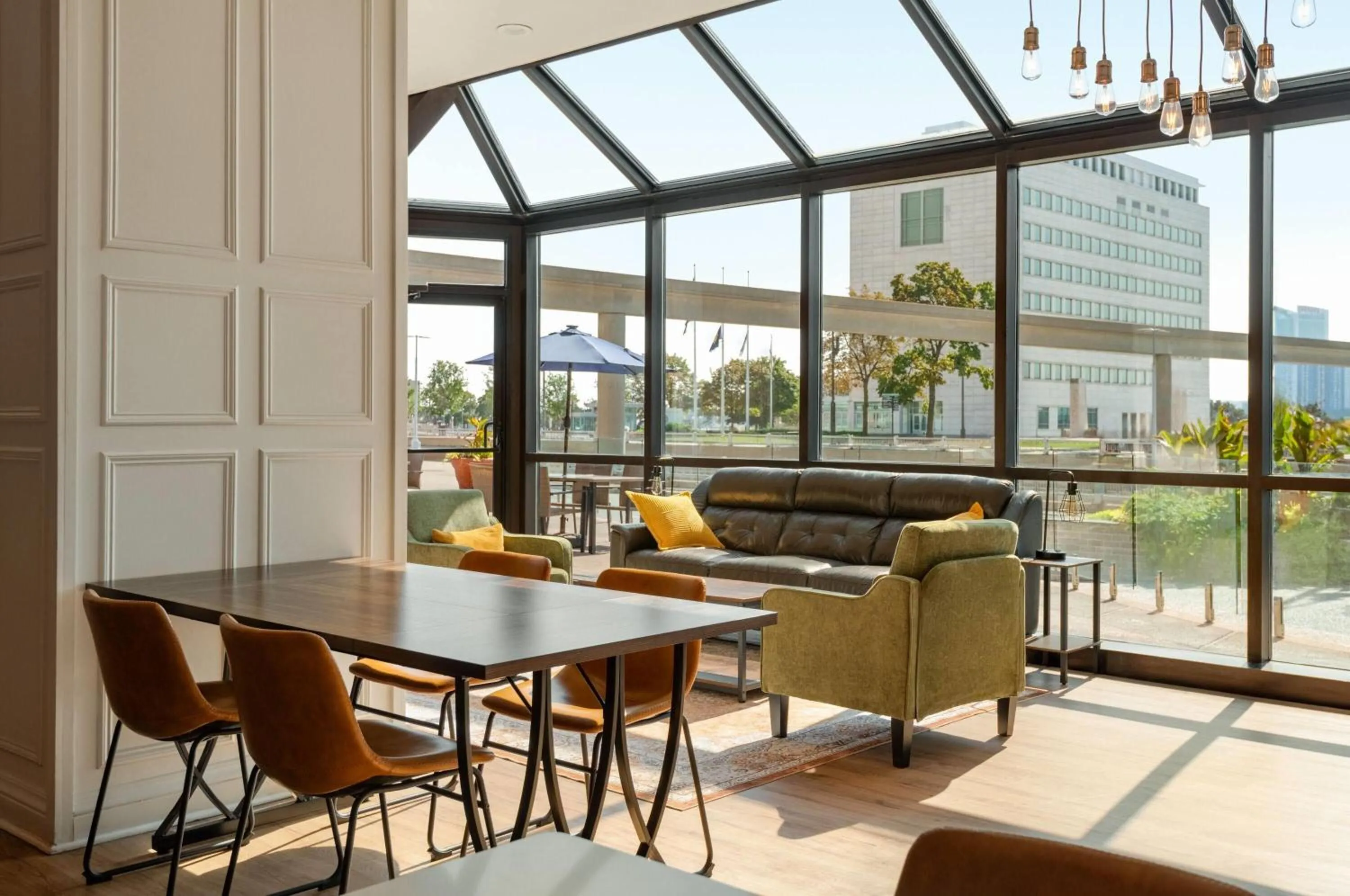 Breakfast in Fort Pontchartrain Detroit, a Wyndham Hotel