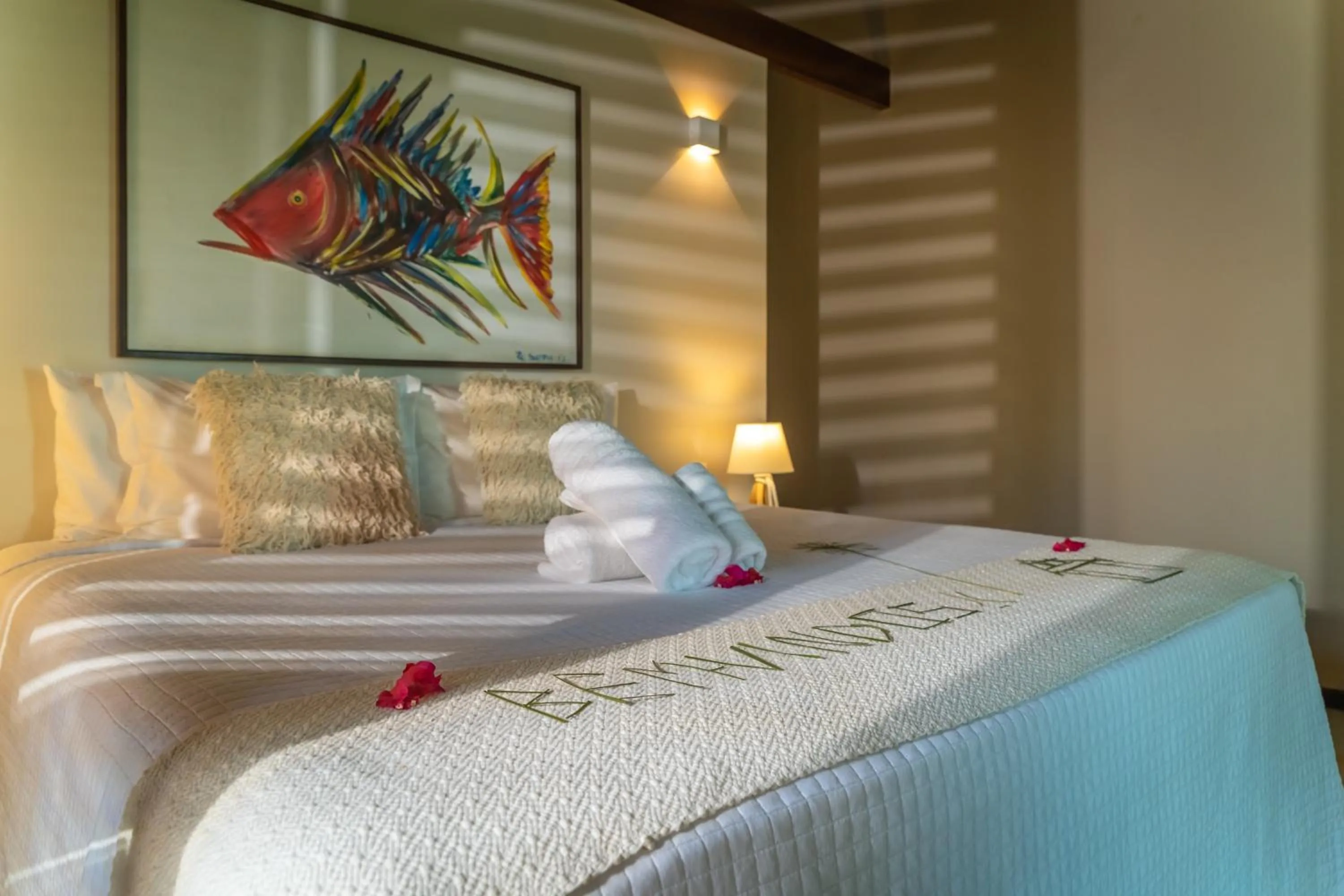 Photo of the whole room, Bed in Pontal dos Carneiros Beach Bungalows