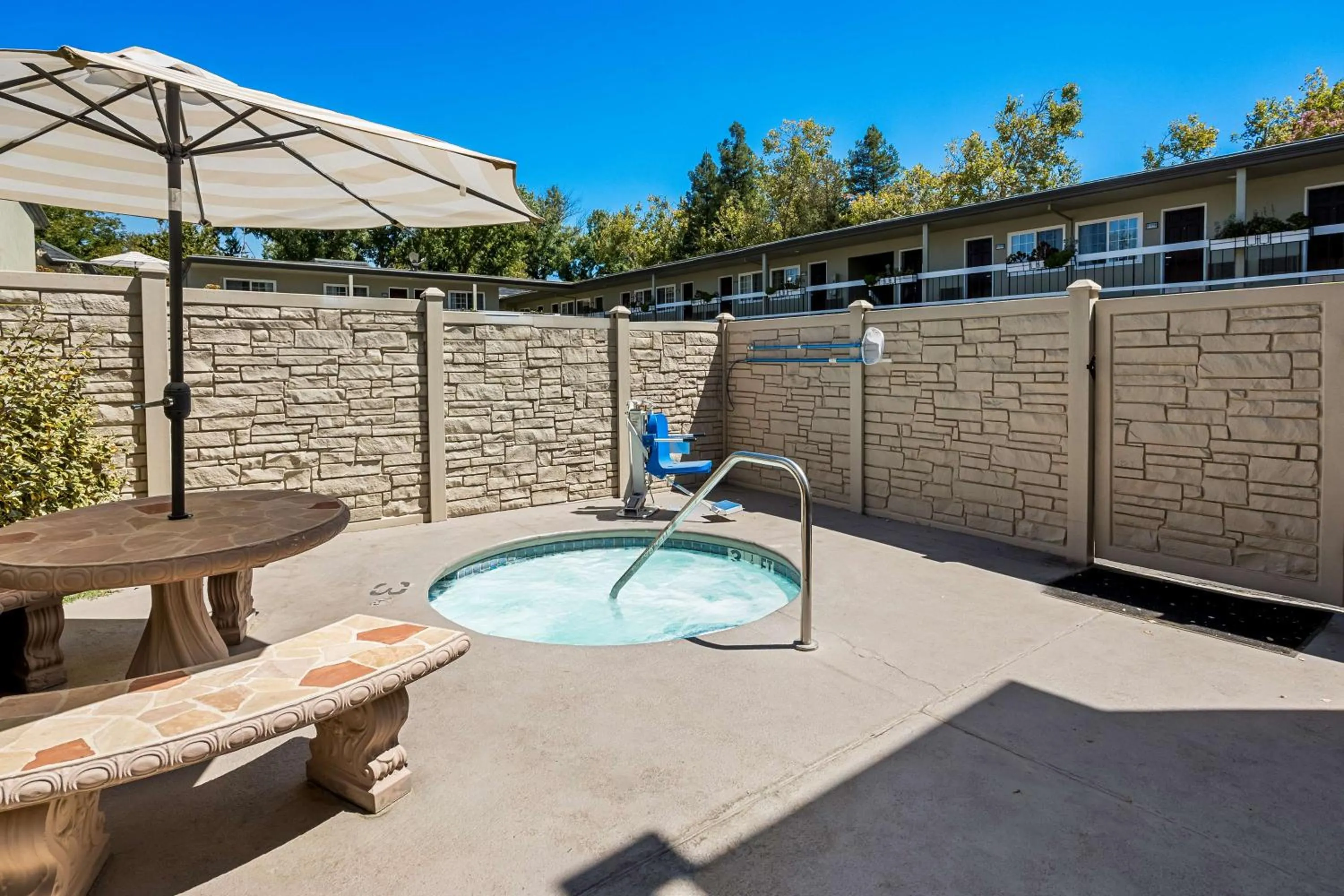 Pool view in Best Western University Lodge