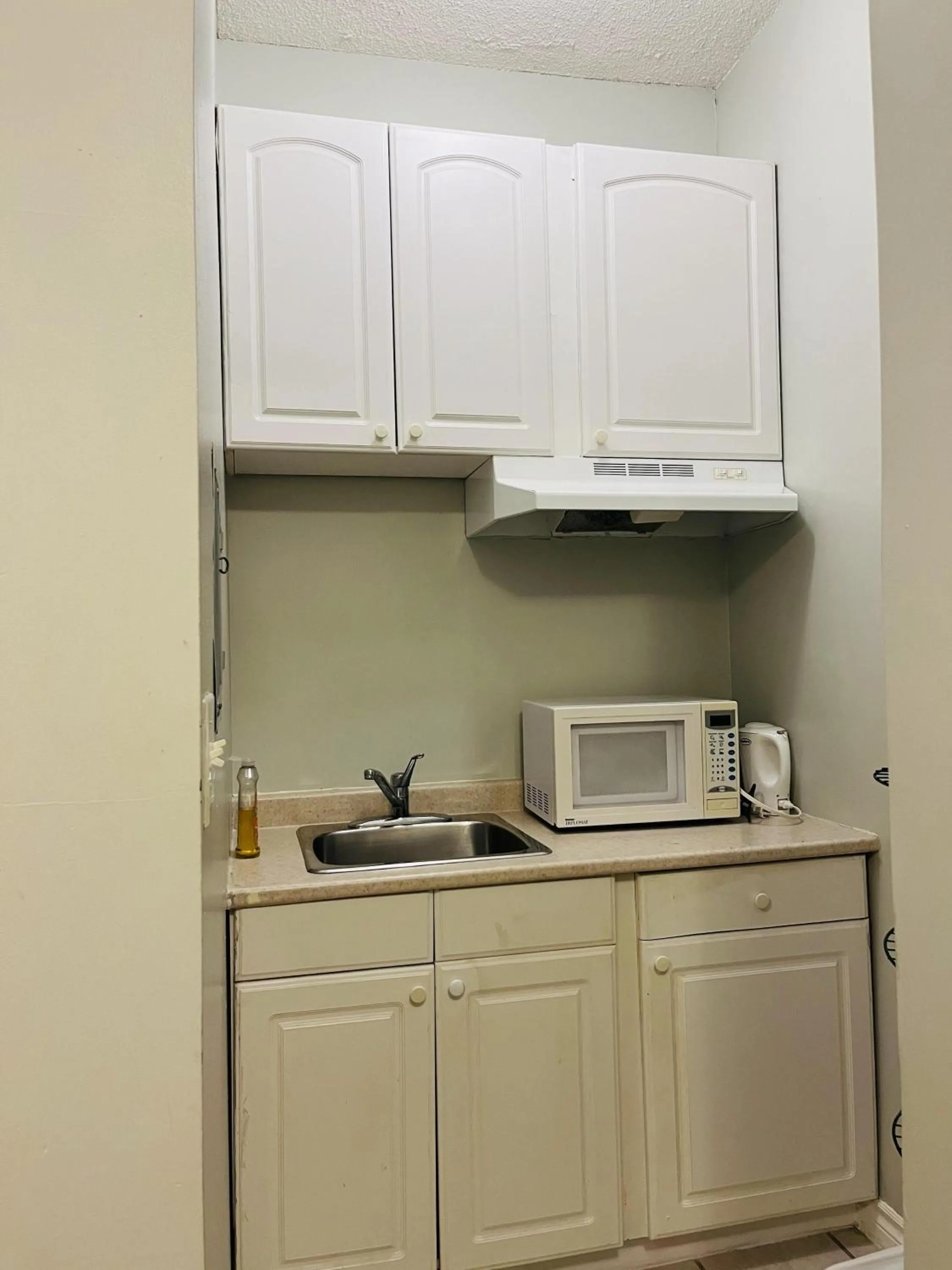 Saint Lawrence Residences and Suites