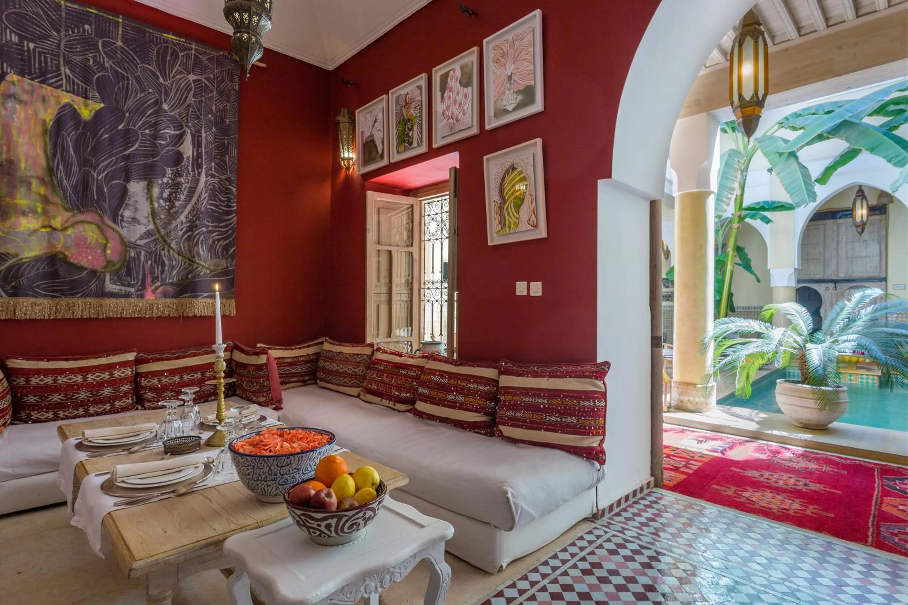 Restaurant/places to eat in Riad Azoulay