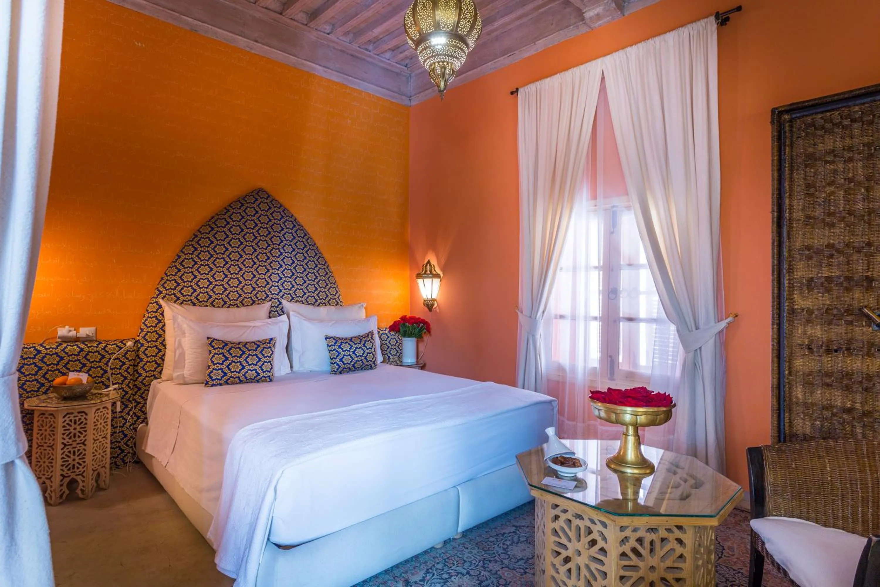 Photo of the whole room, Bed in Riad Azoulay
