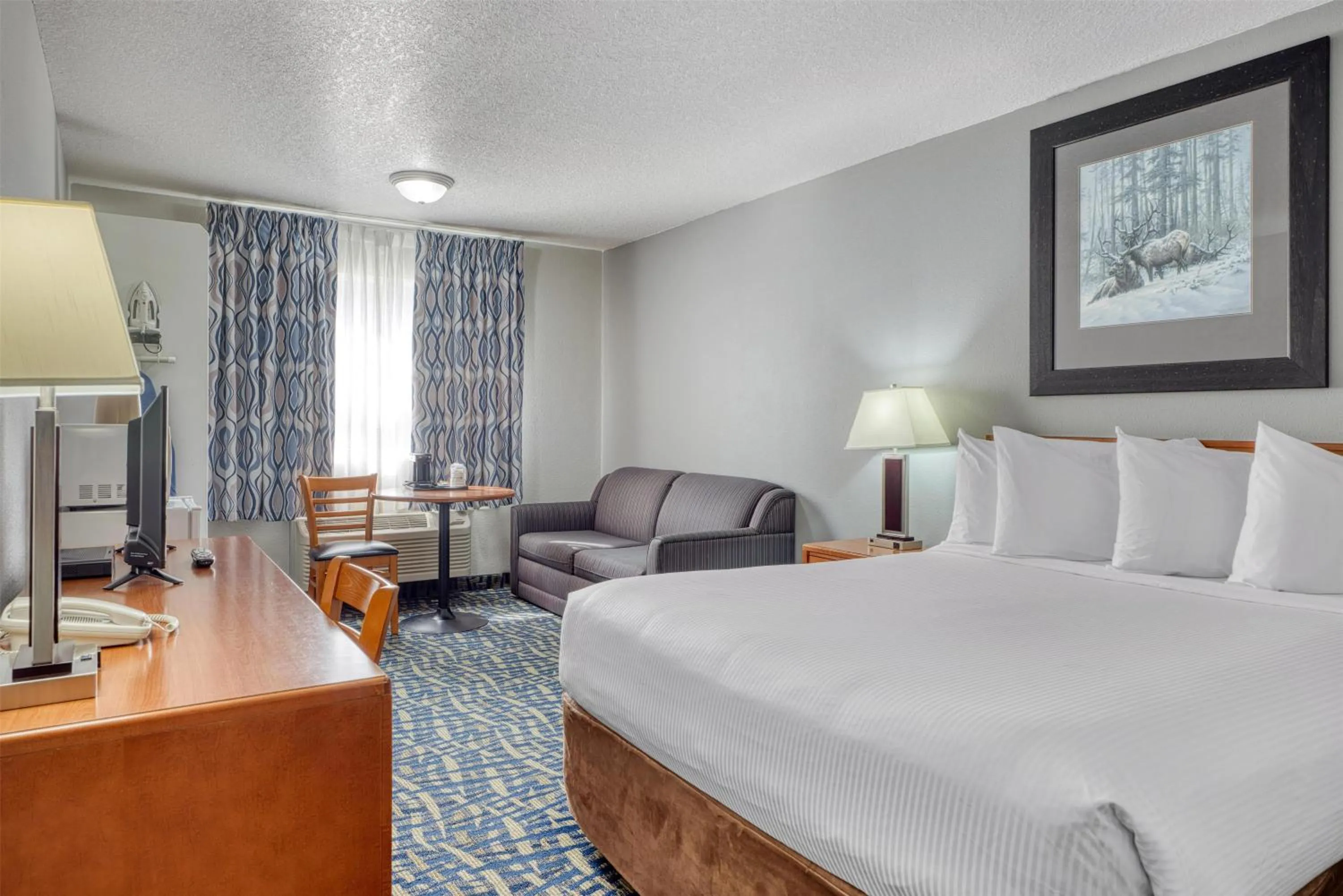 Bedroom, Bed in SureStay Plus Hotel by Best Western Lethbridge