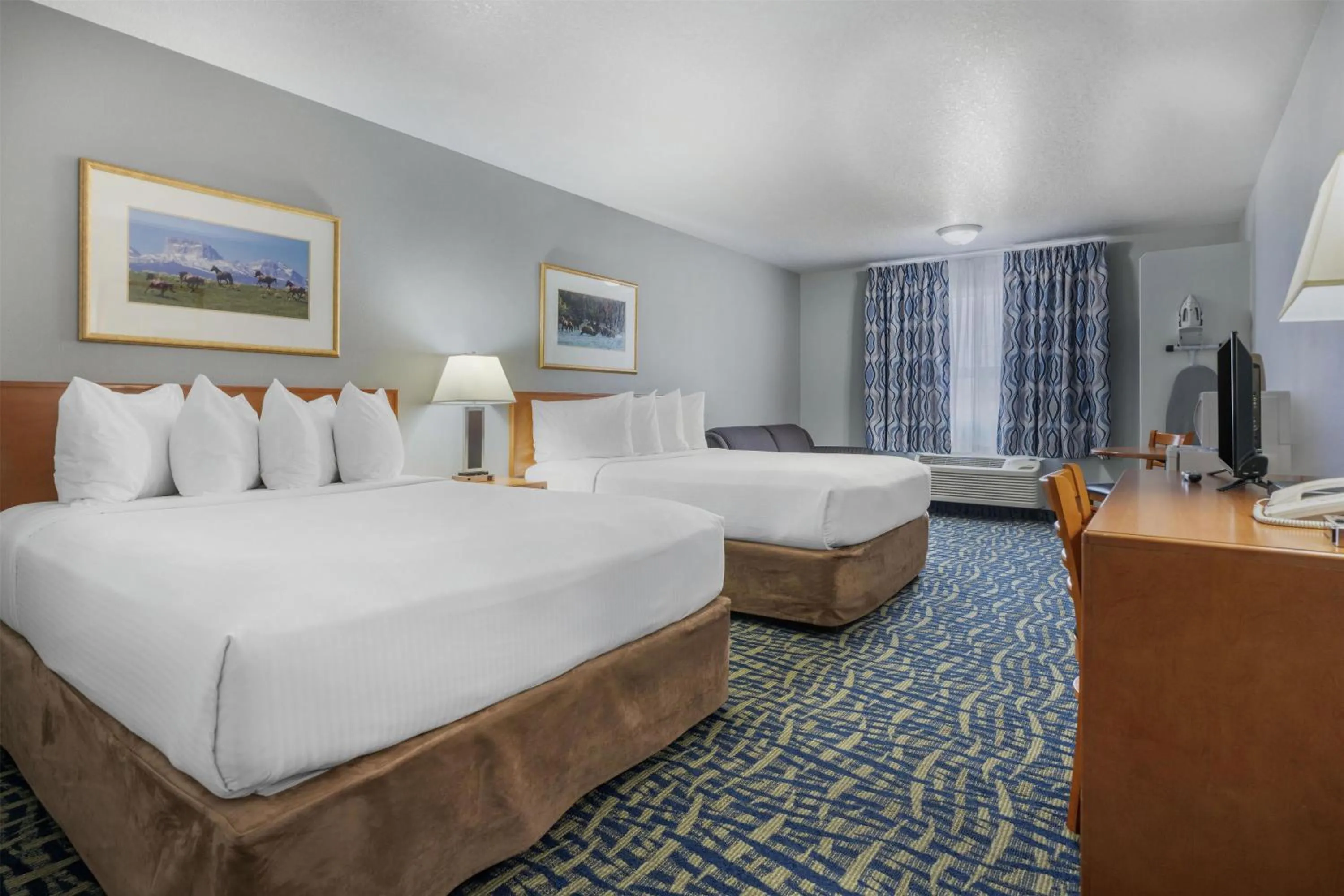 Bedroom, Bed in SureStay Plus Hotel by Best Western Lethbridge