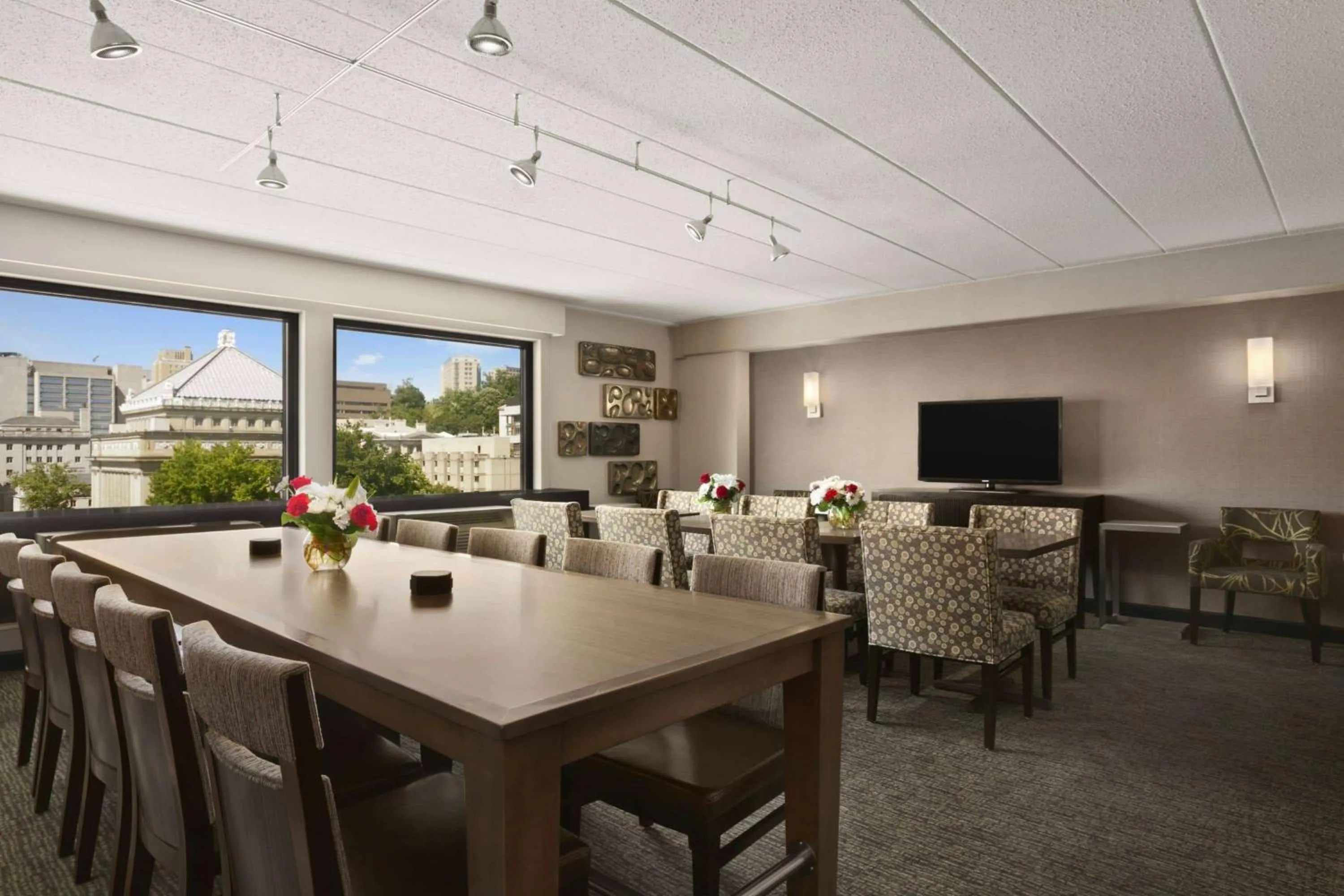 Property building in Wyndham Garden Midland