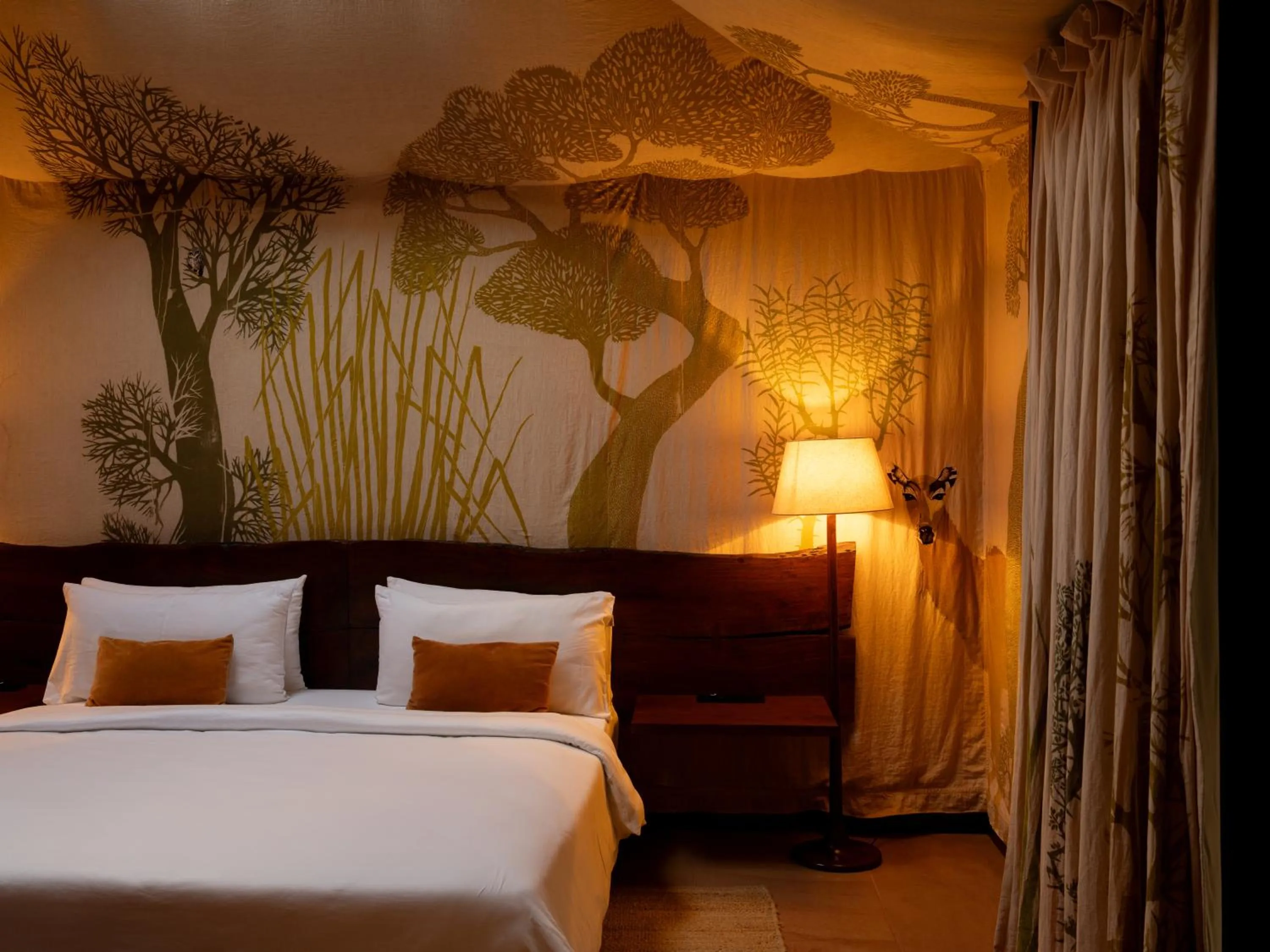 Bedroom, Bed in RAAS Chhatrasagar, Nimaj, District Pali