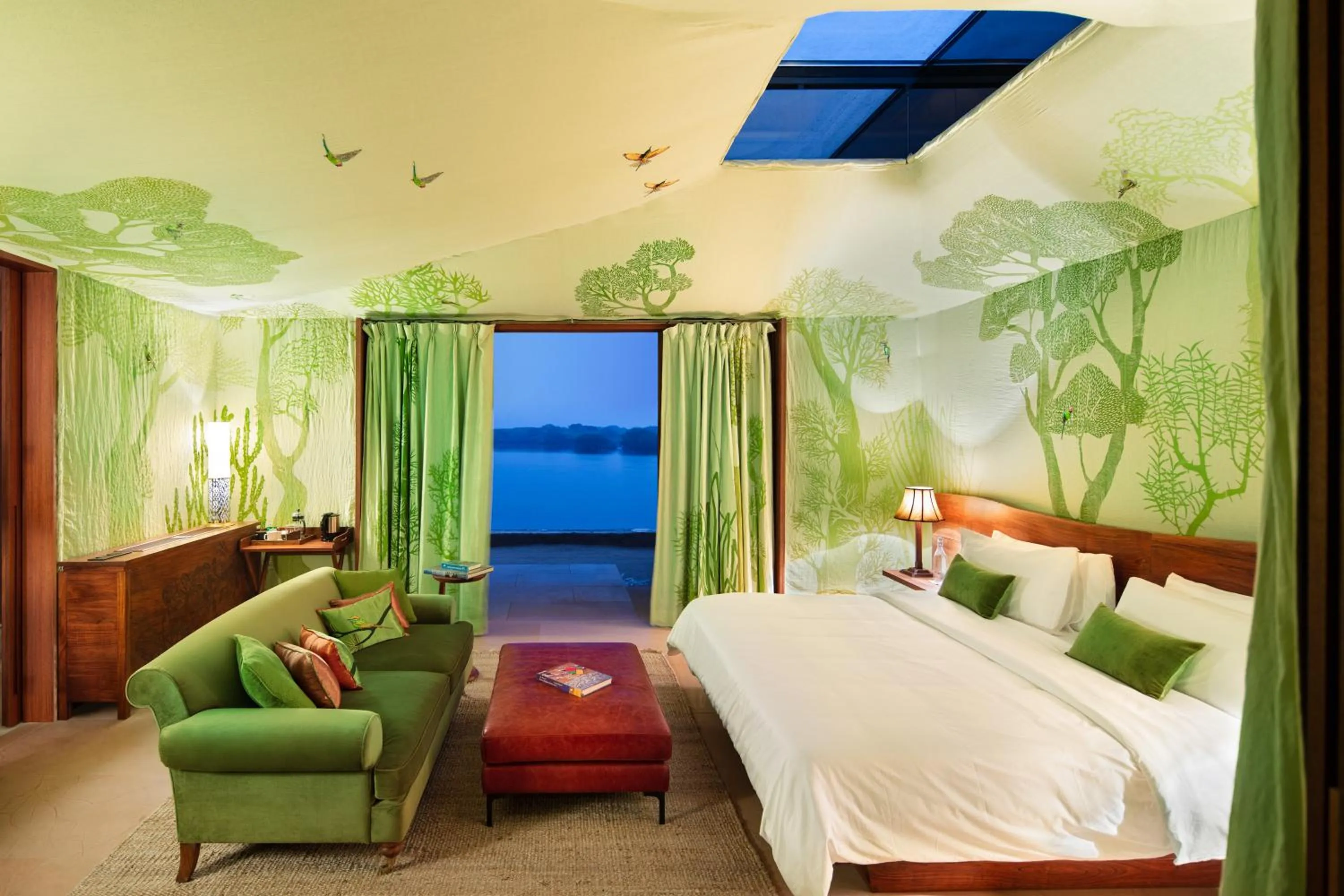 Bedroom, Bed in RAAS Chhatrasagar, Nimaj, District Pali