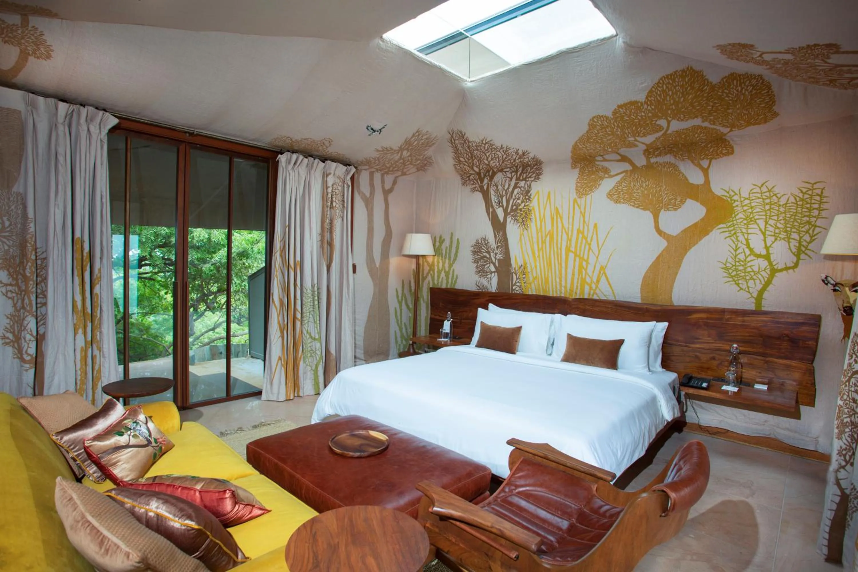 Bedroom, Bed in RAAS Chhatrasagar, Nimaj, District Pali