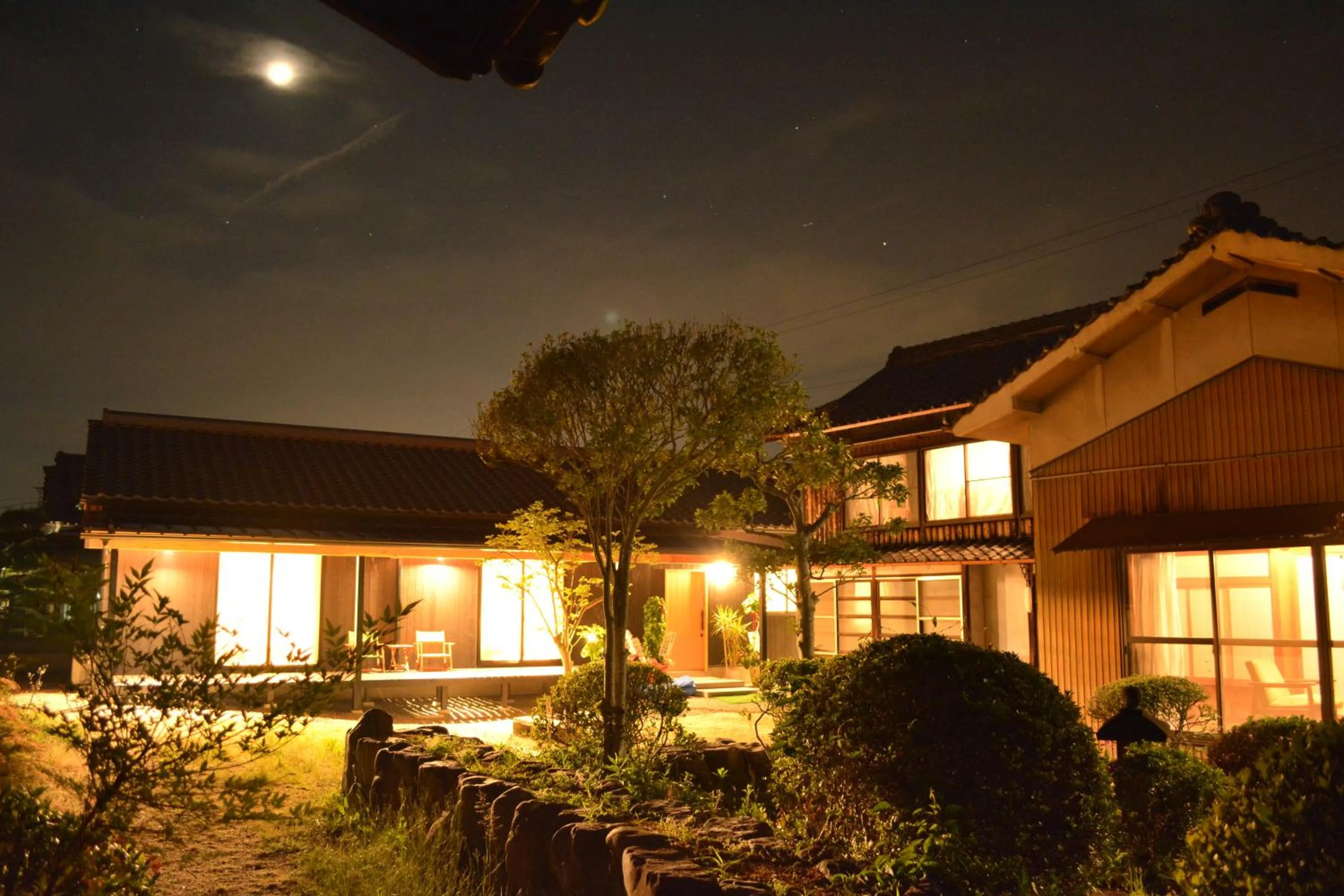 Property building in BED N CHILL Shippoya 七宝屋