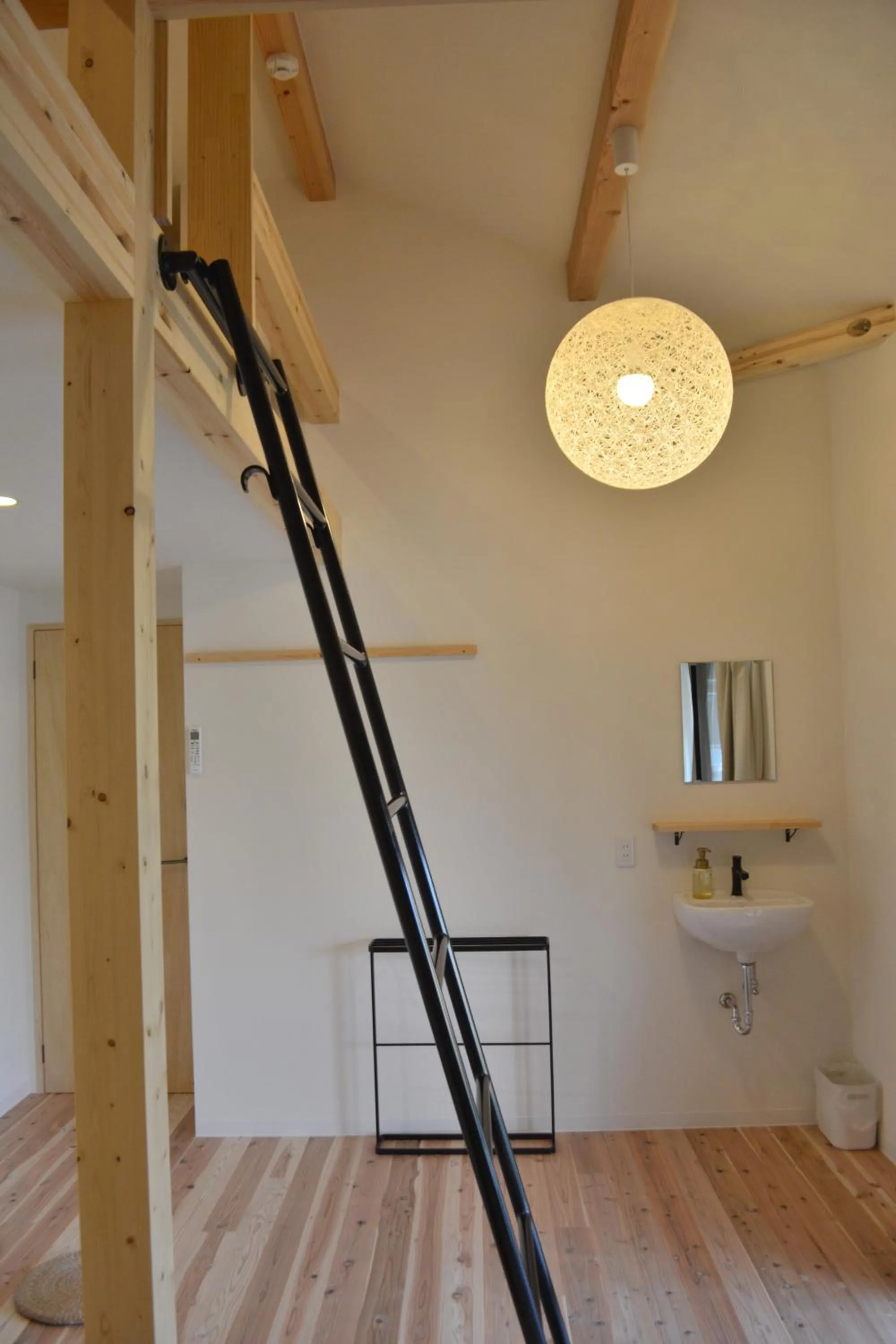 Bedroom in BED N CHILL Shippoya 七宝屋