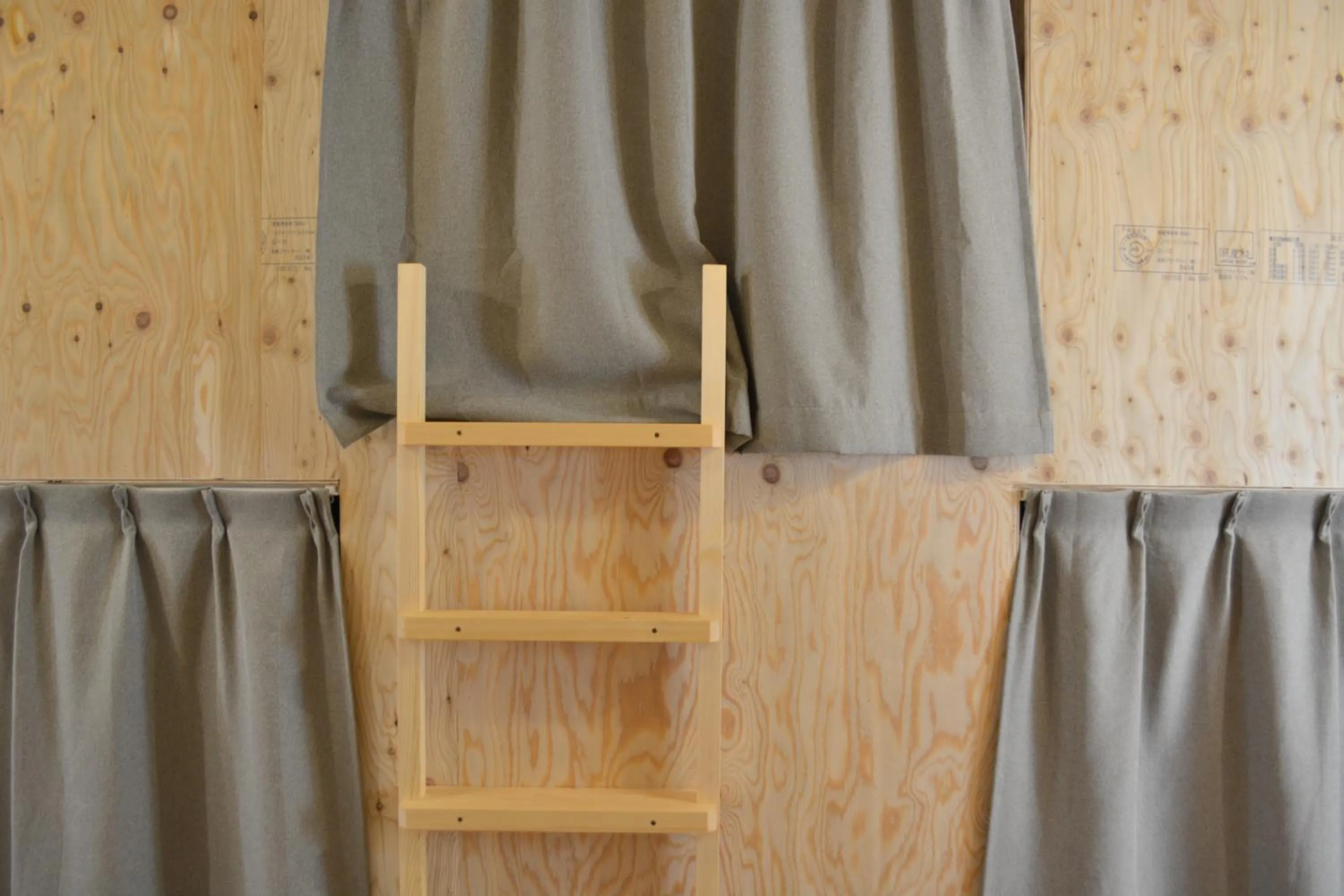 bunk bed in BED N CHILL Shippoya 七宝屋