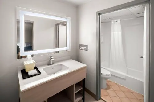 Suburban Studios, Kearney