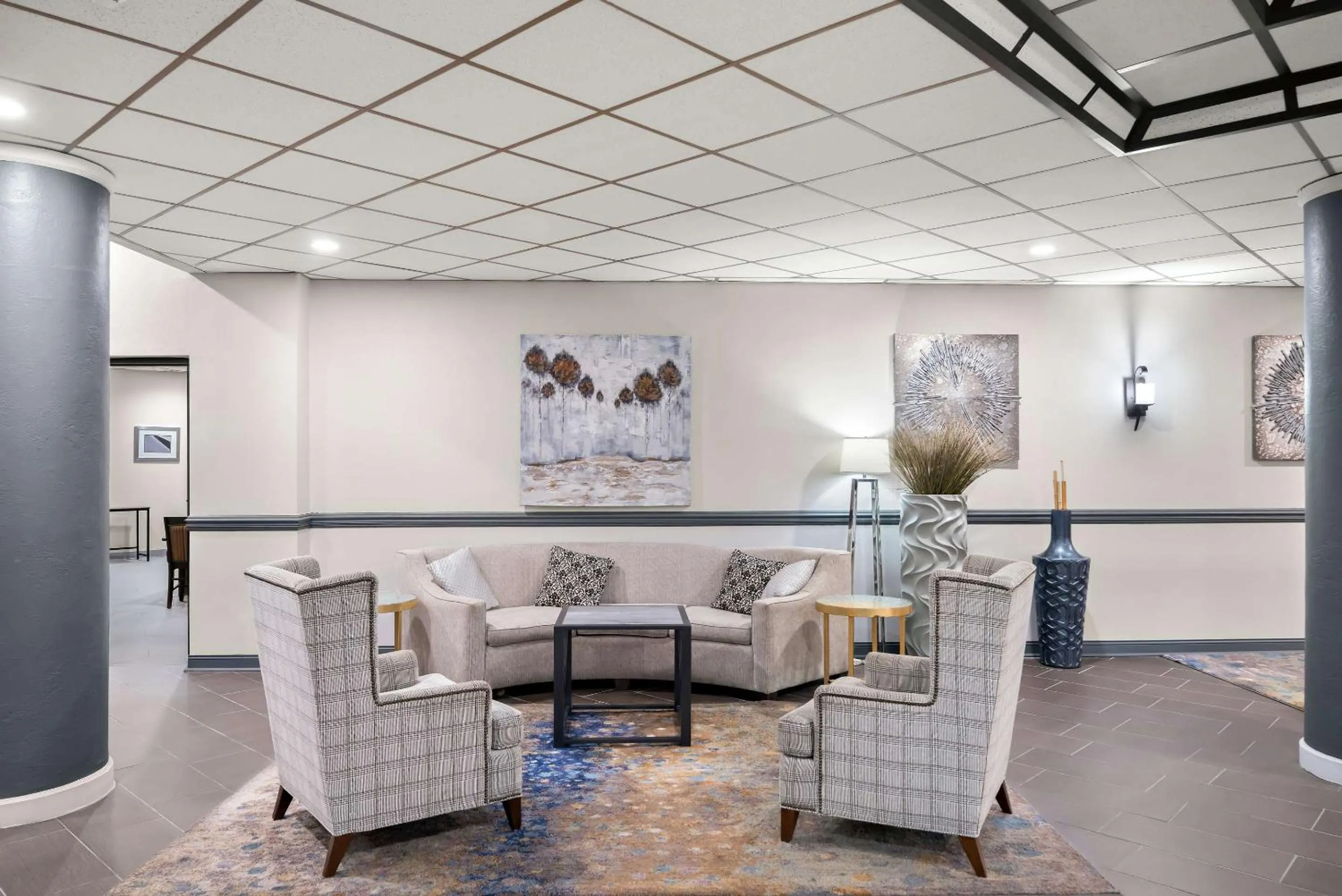 Lobby or reception in Suburban Studios, Kearney