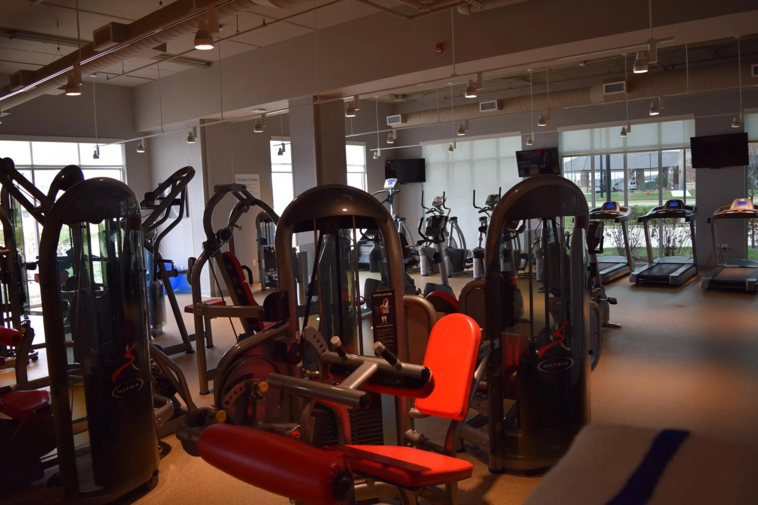Fitness centre/facilities in Holiday Inn and Suites East Peoria by IHG
