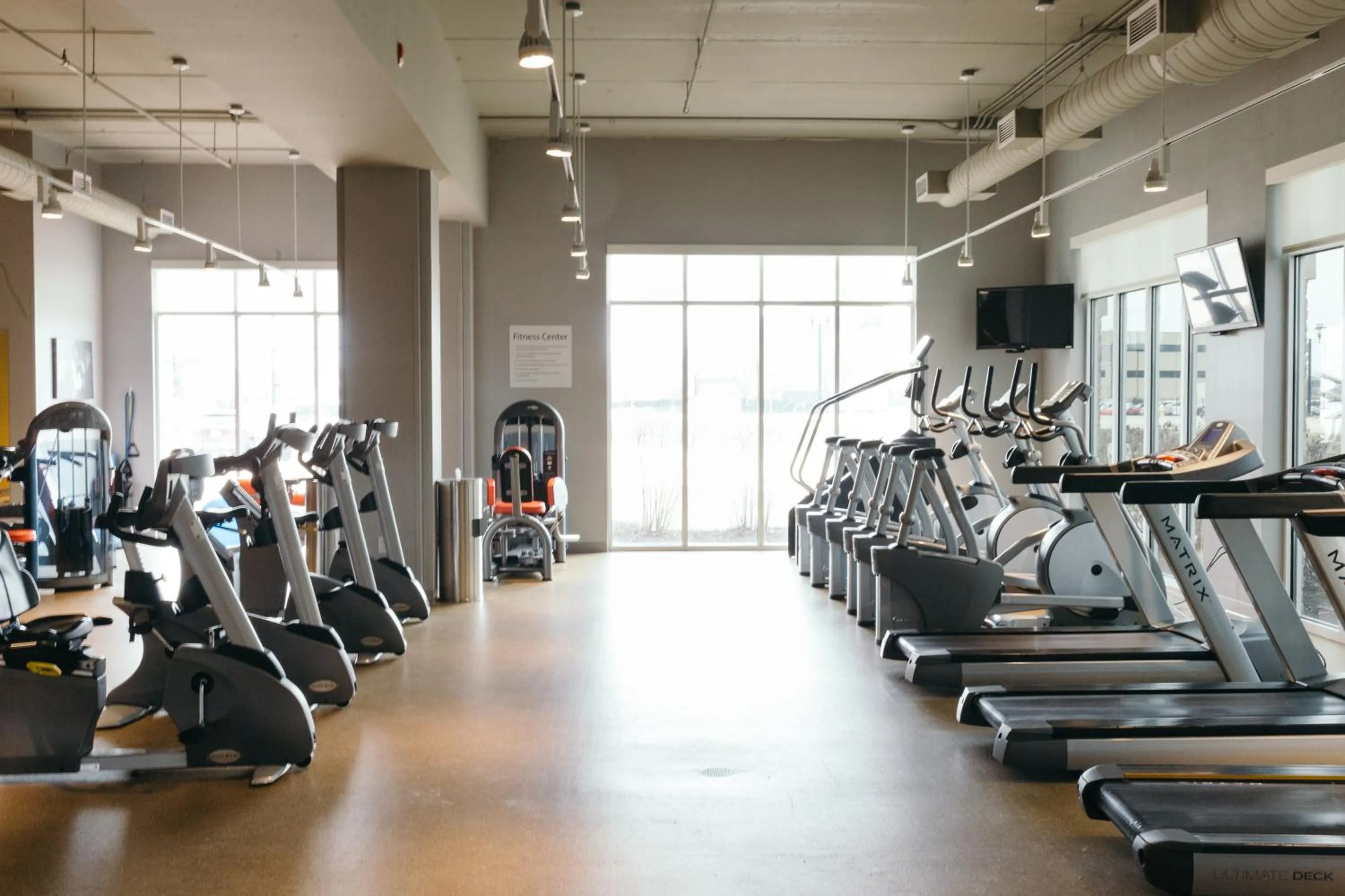 Fitness centre/facilities in Holiday Inn and Suites East Peoria by IHG