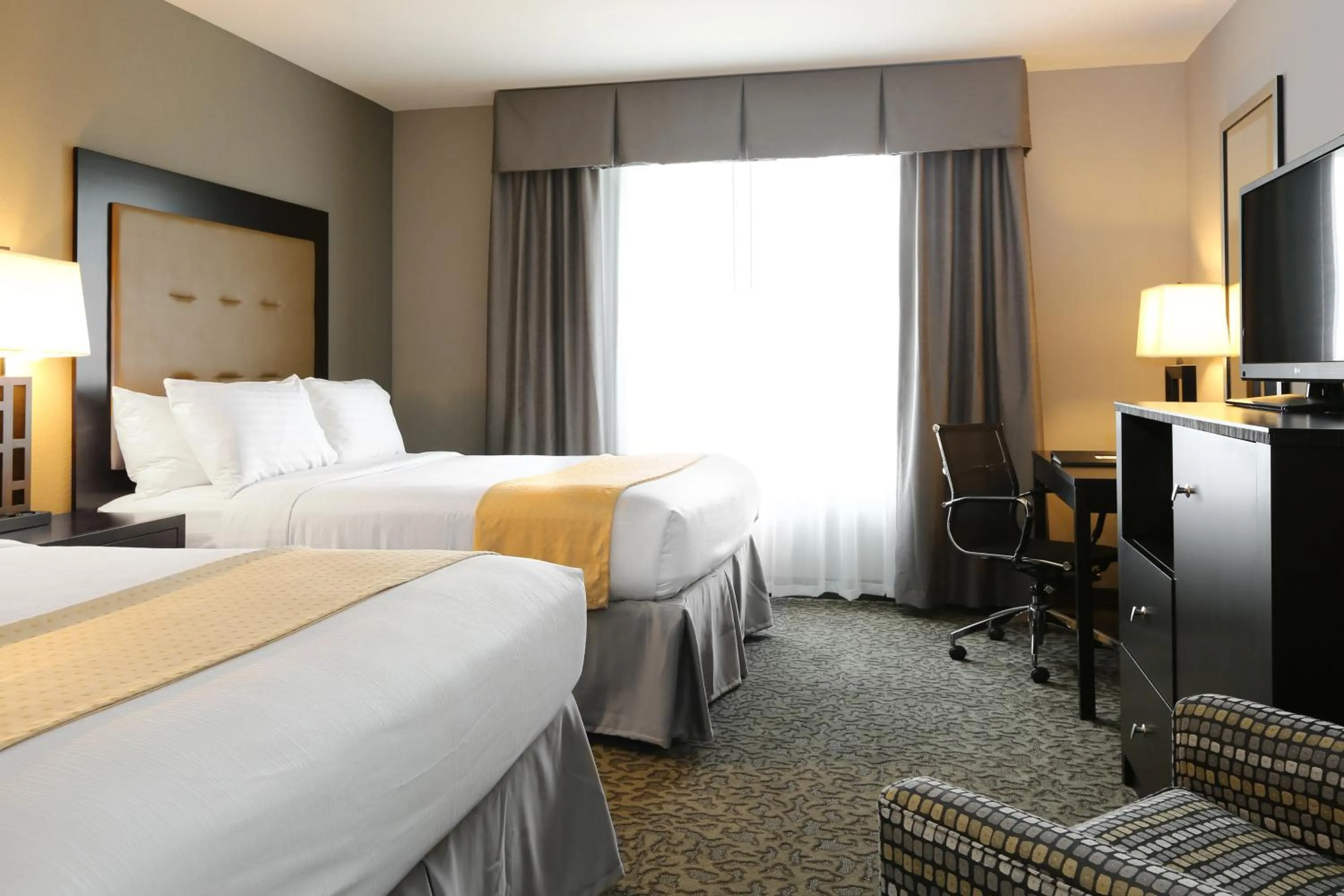 Deluxe Twin Room in Holiday Inn and Suites East Peoria by IHG