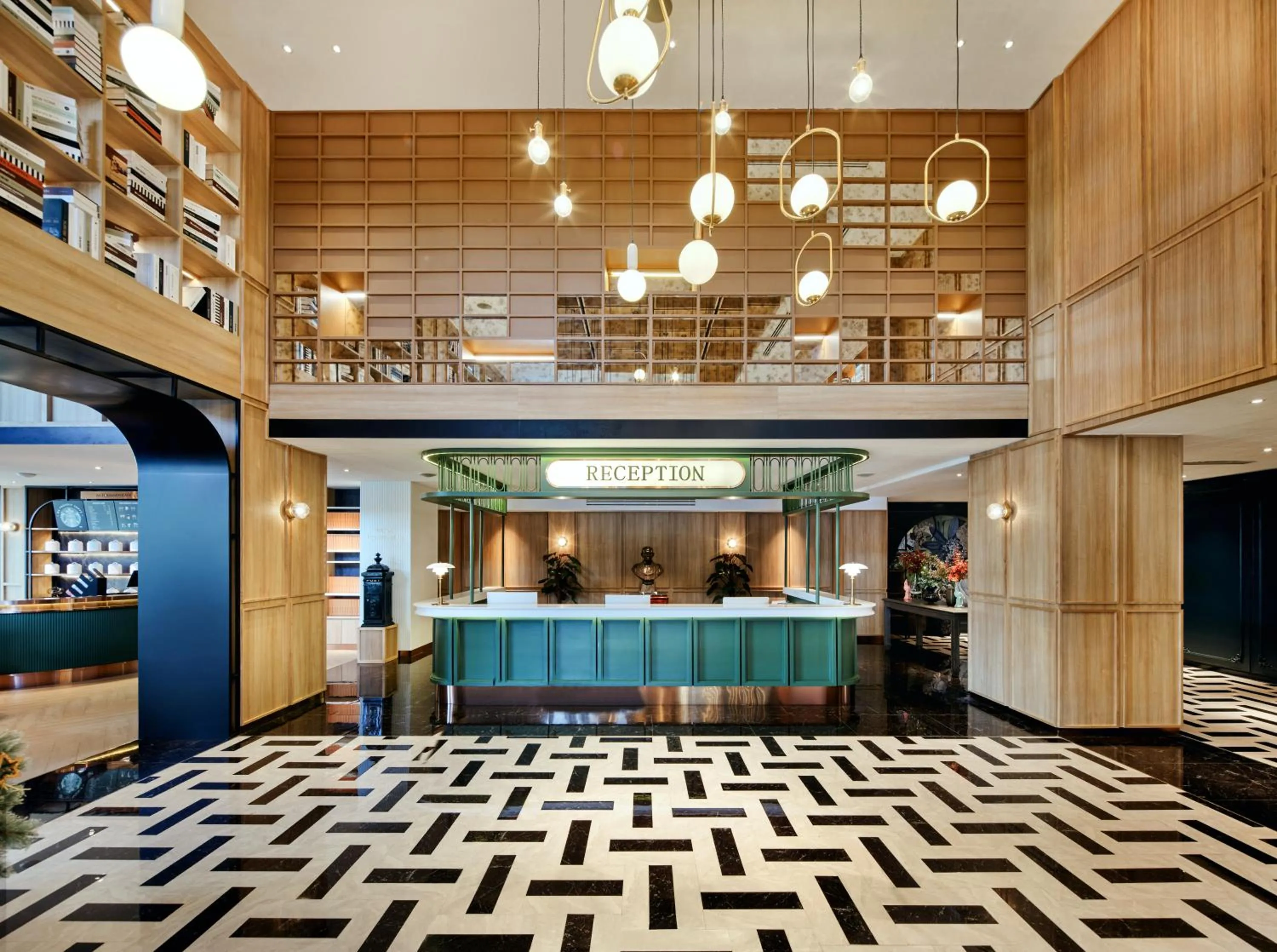 Lobby or reception in Graph Hotels Bangkok