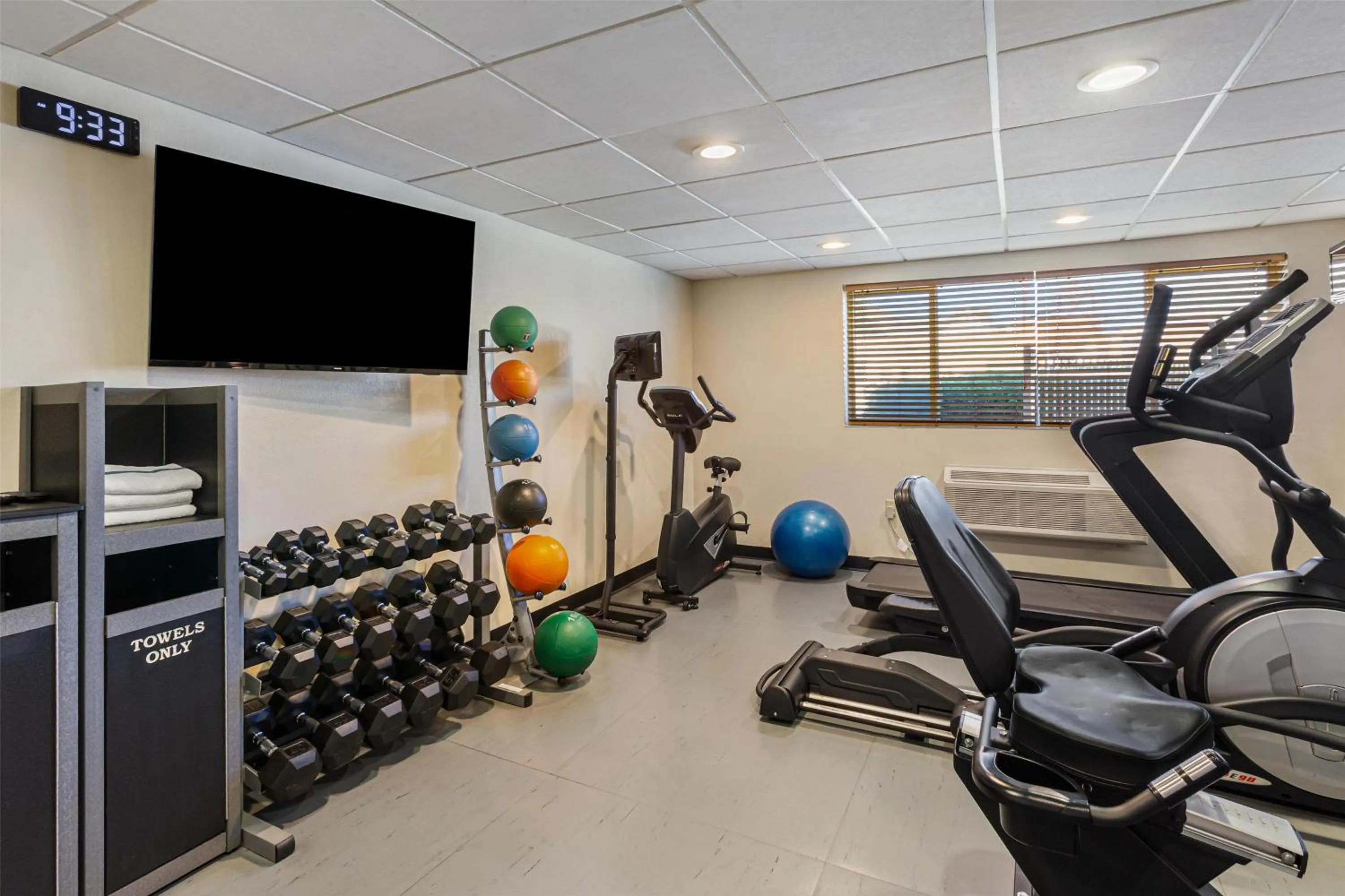 Fitness centre/facilities in Best Western Hi-Desert Inn