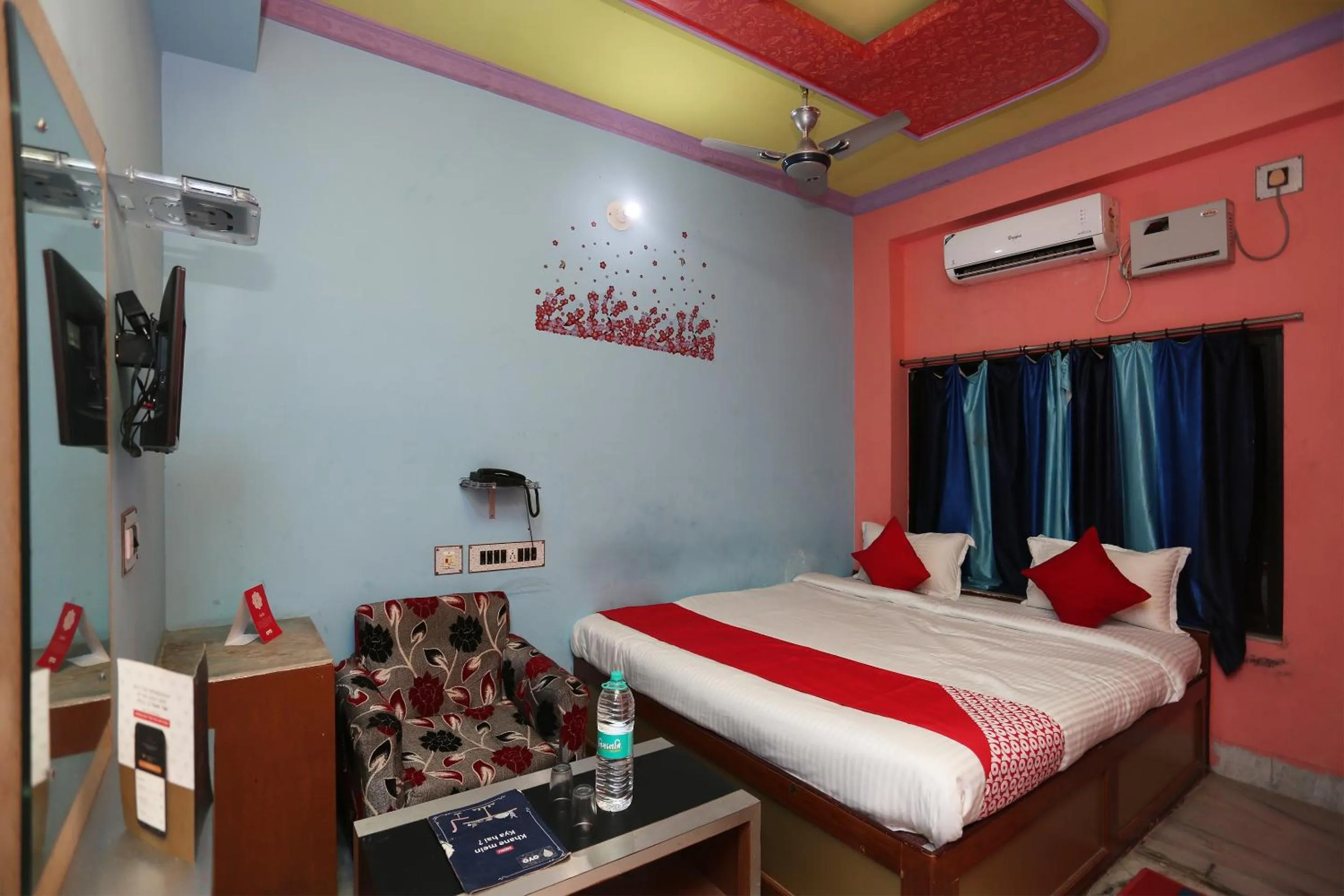 Bedroom, Bed in Hotel O Sanjog