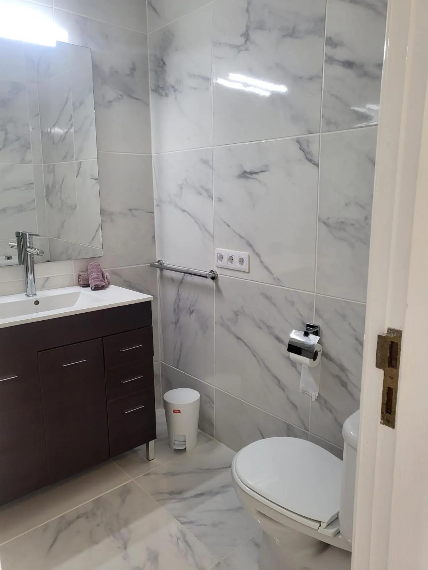 Shower in Port Royale