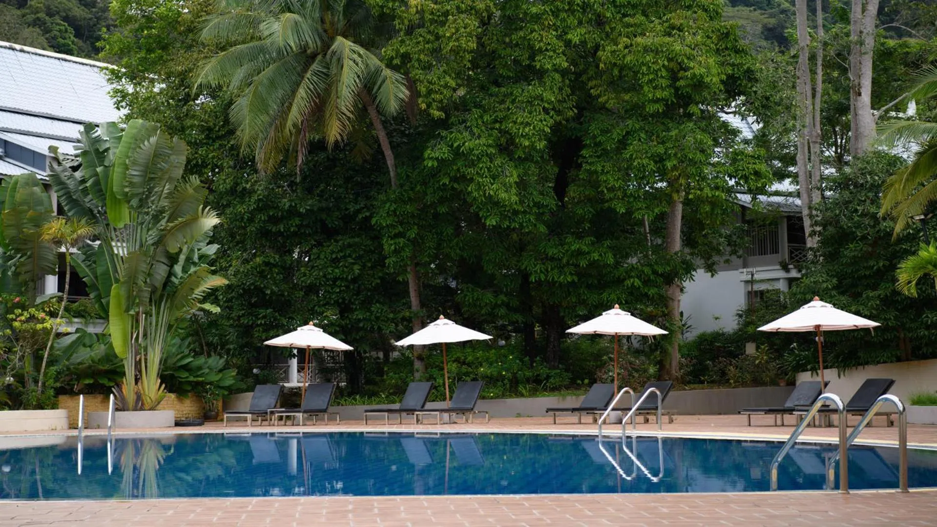 Swimming pool in Chada Thai Village