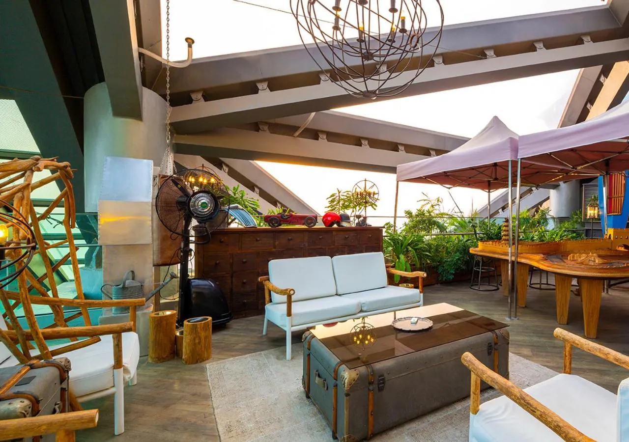 Seating area in Hotel Éclat Beijing