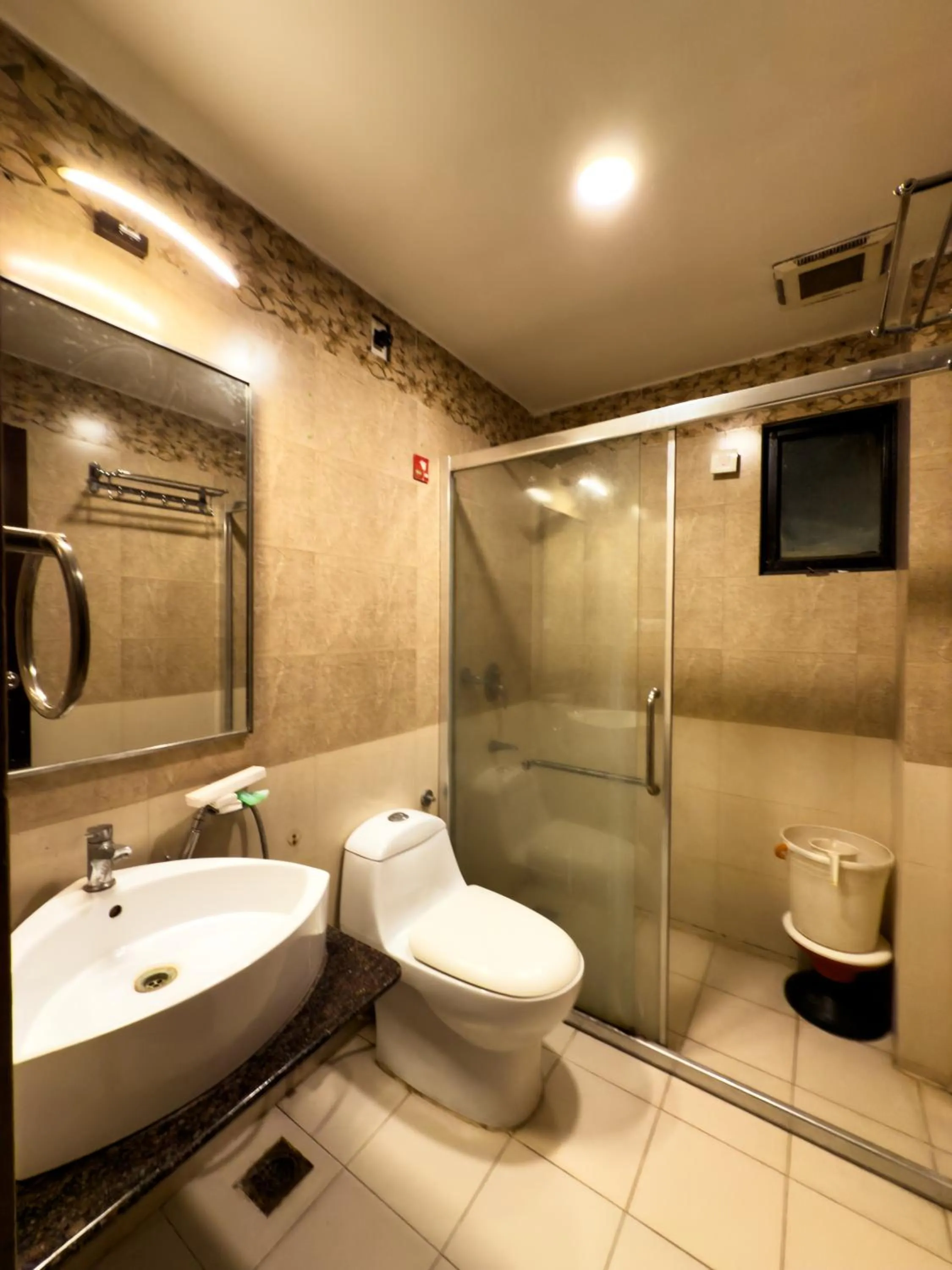 Bathroom in Hotel Royal Palm - A Budget Hotel in Udaipur