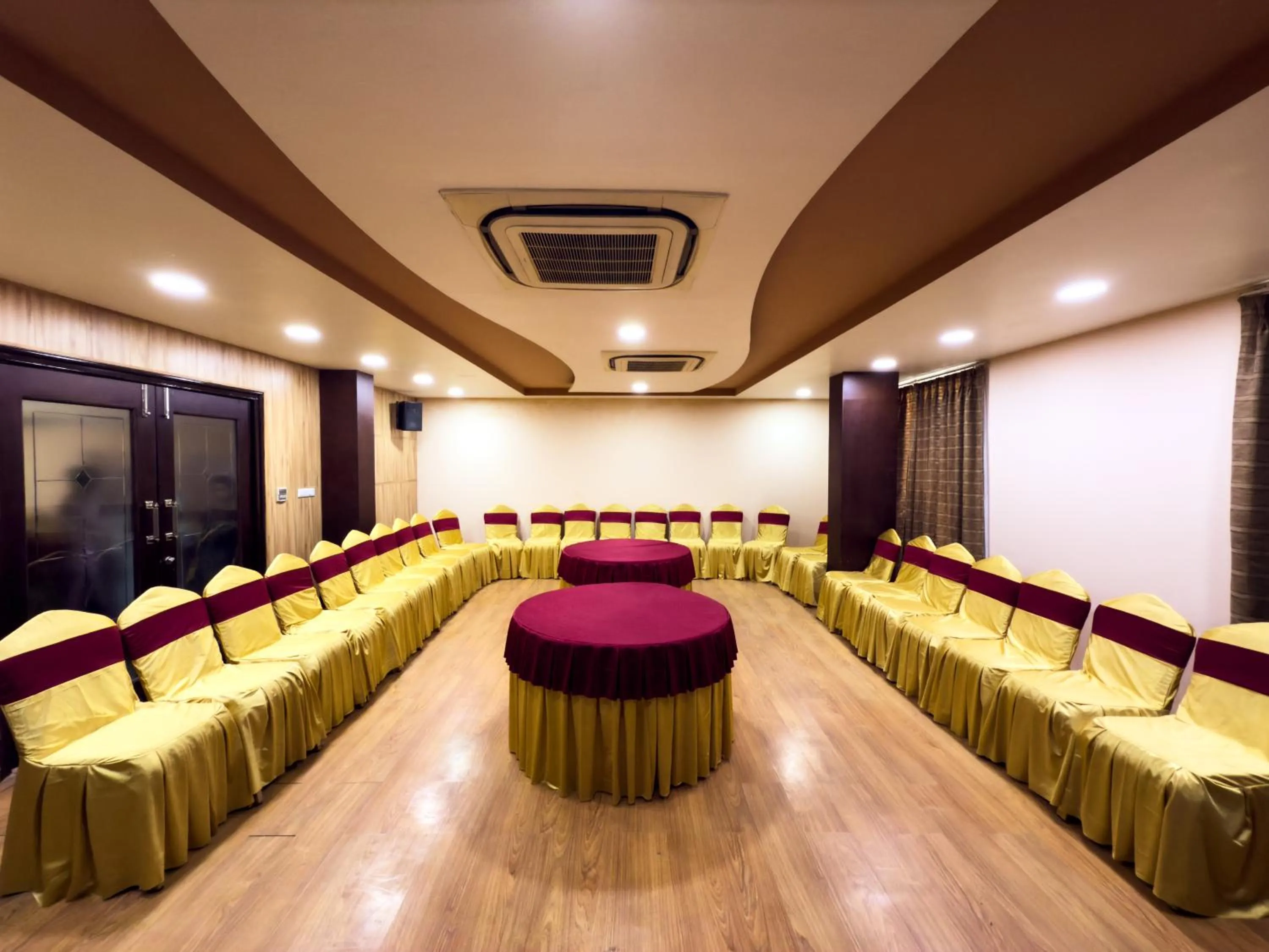 Banquet/Function facilities in Hotel Royal Palm - A Budget Hotel in Udaipur