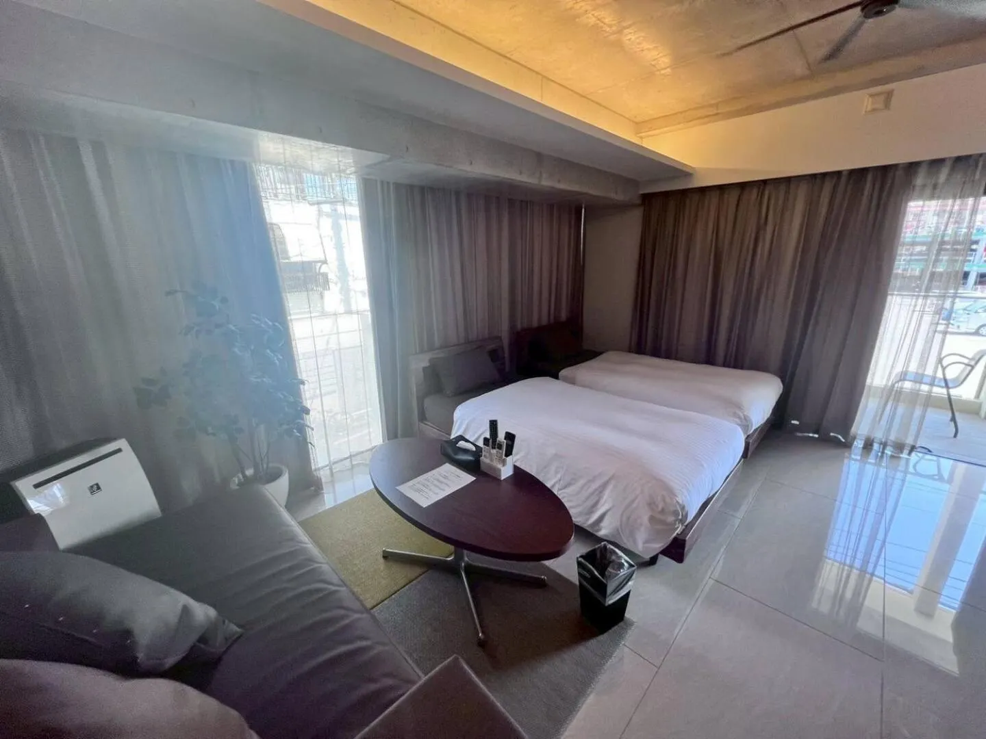 Living room, Bed in HOTEL Viviana