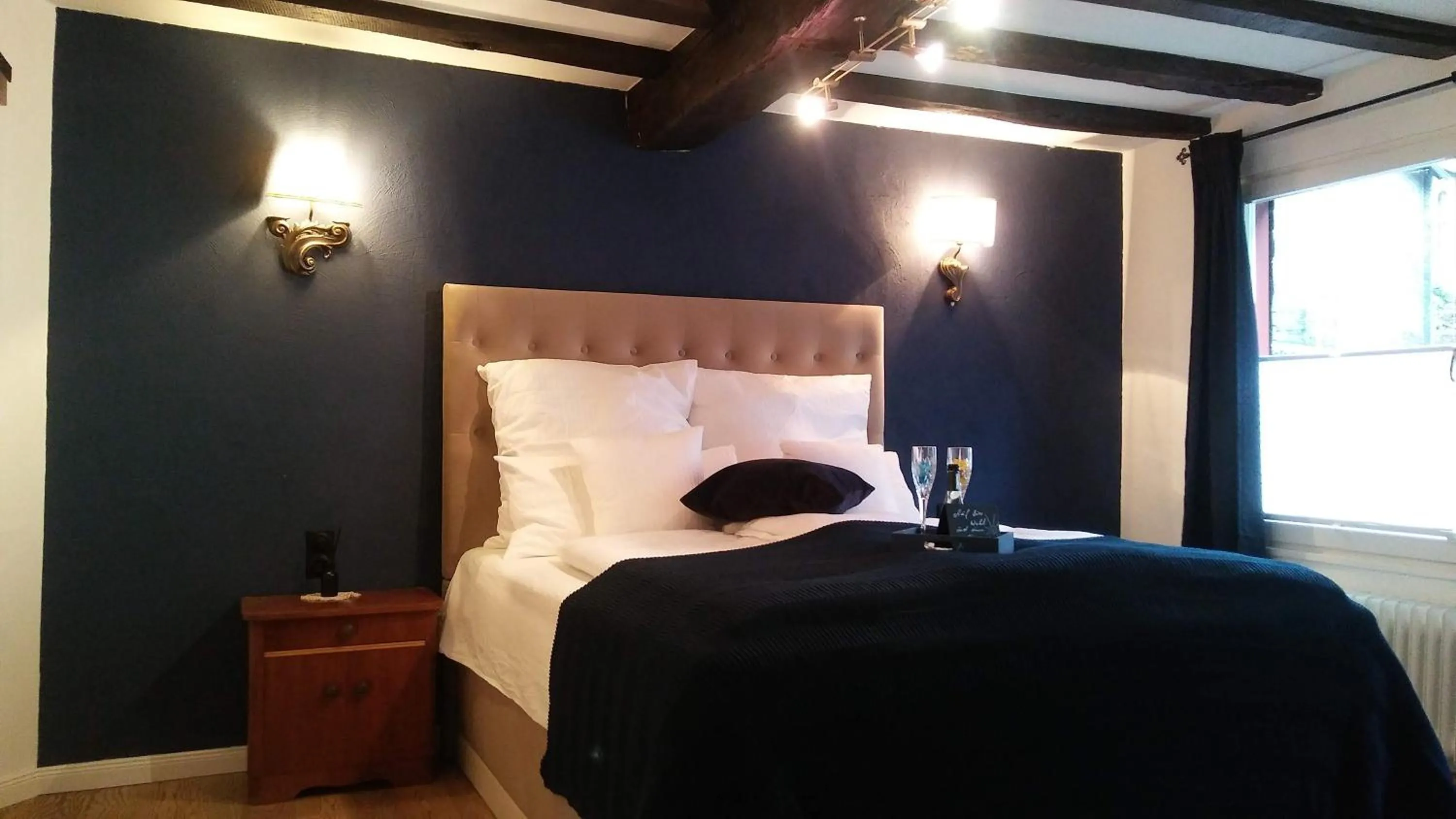 Bed in HIER & JETZT in Monschau City