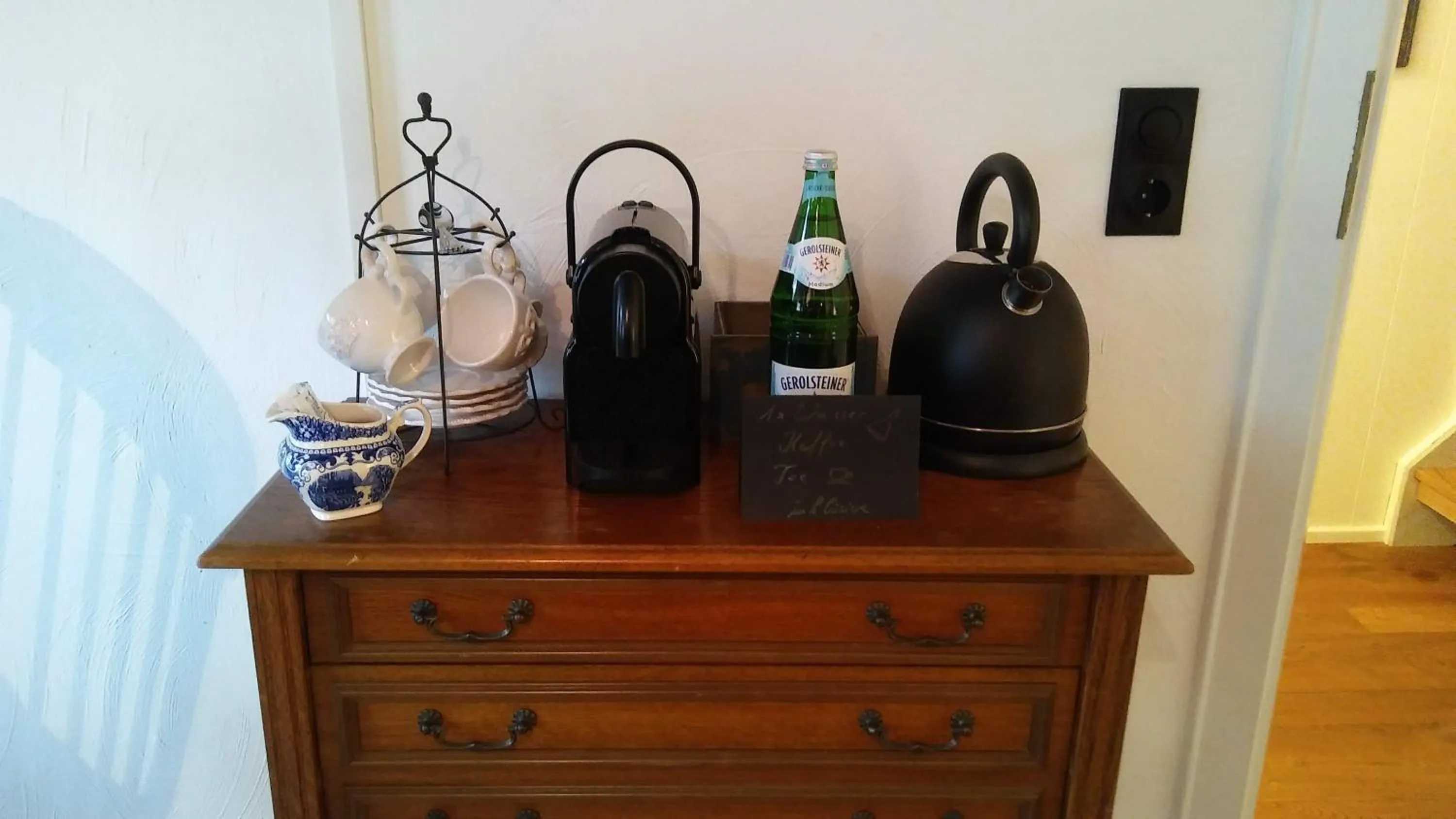 Coffee/tea facilities in HIER & JETZT in Monschau City