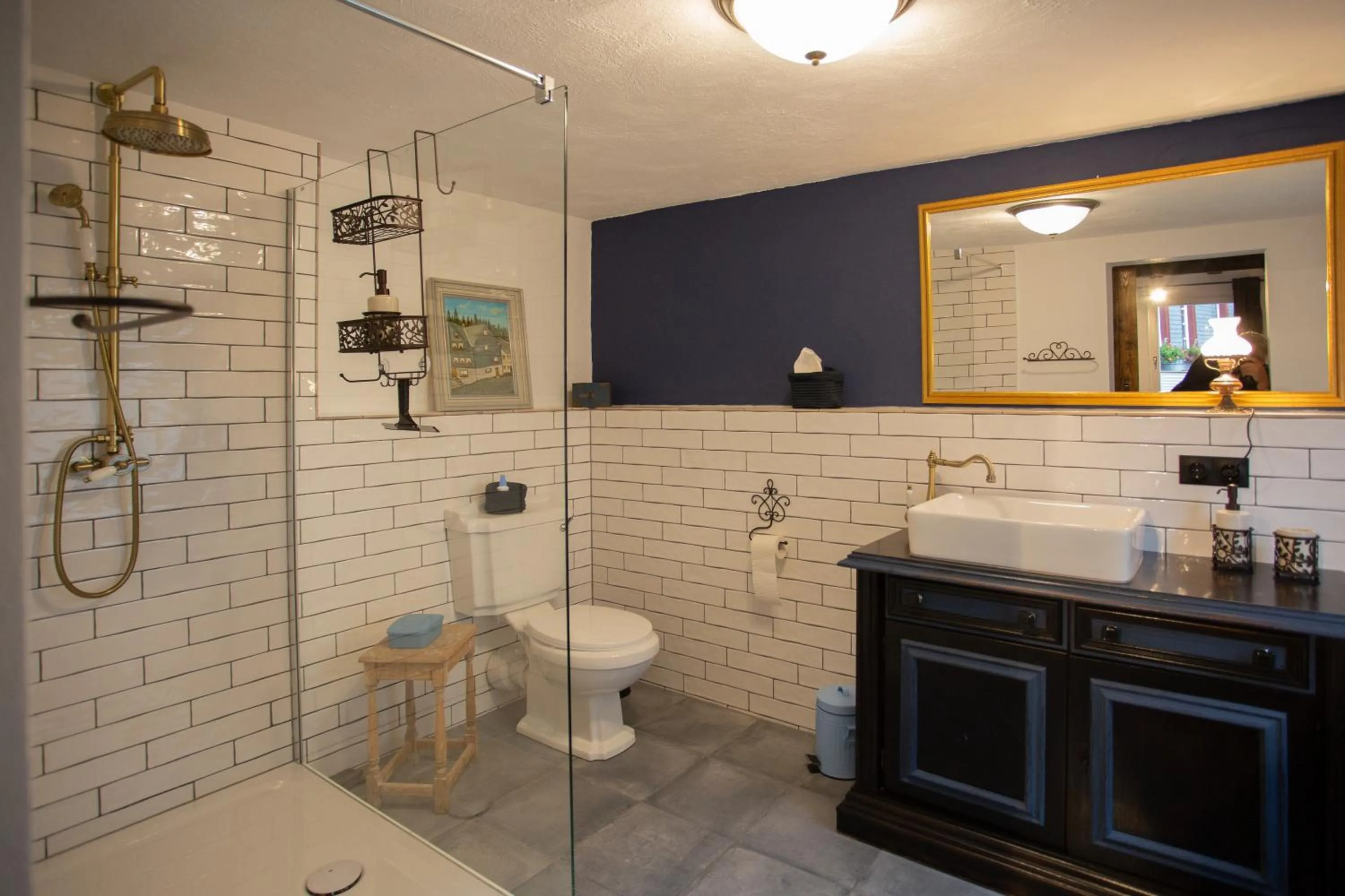 Bathroom in HIER & JETZT in Monschau City