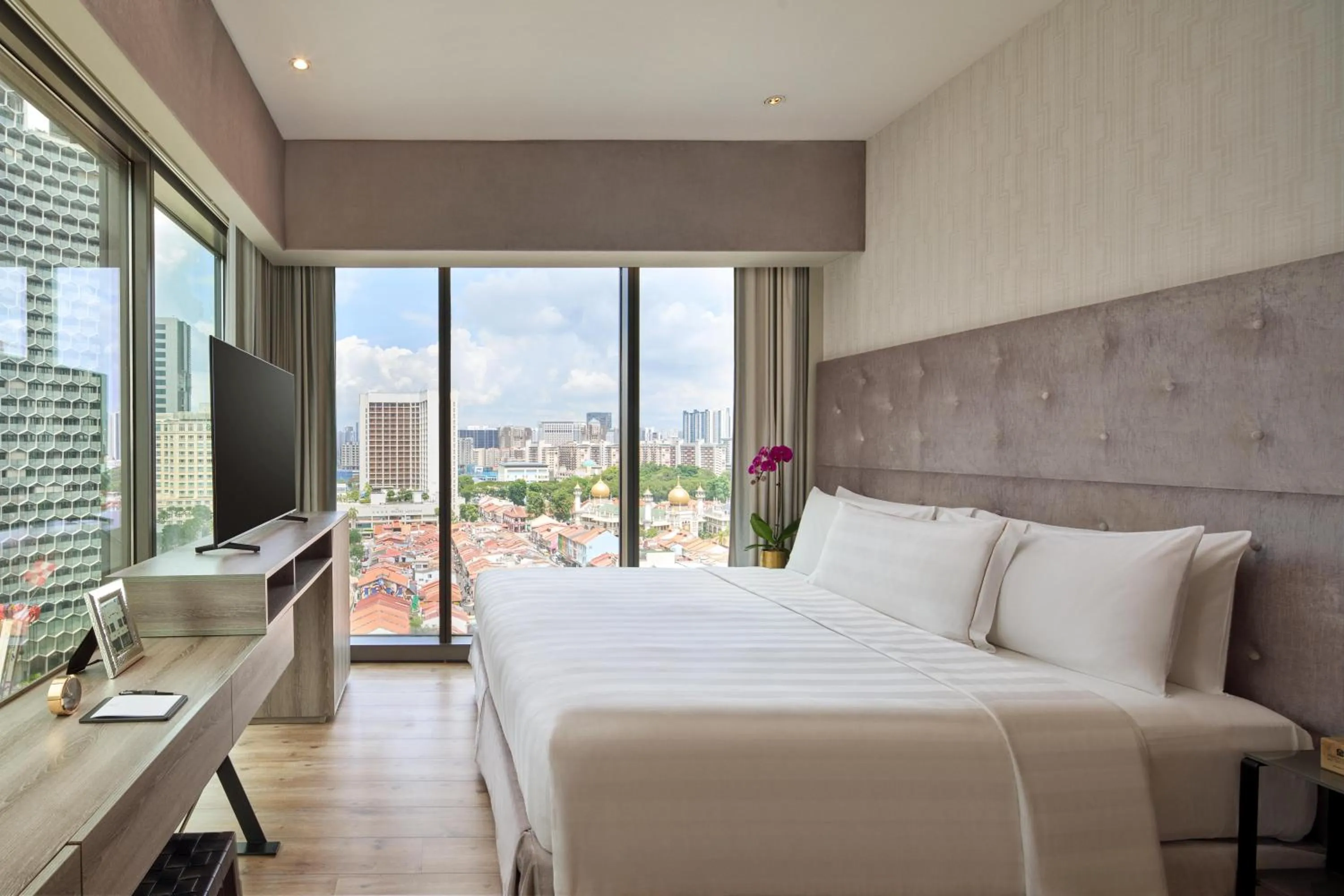 Bed in Pan Pacific Serviced Suites Beach Road, Singapore