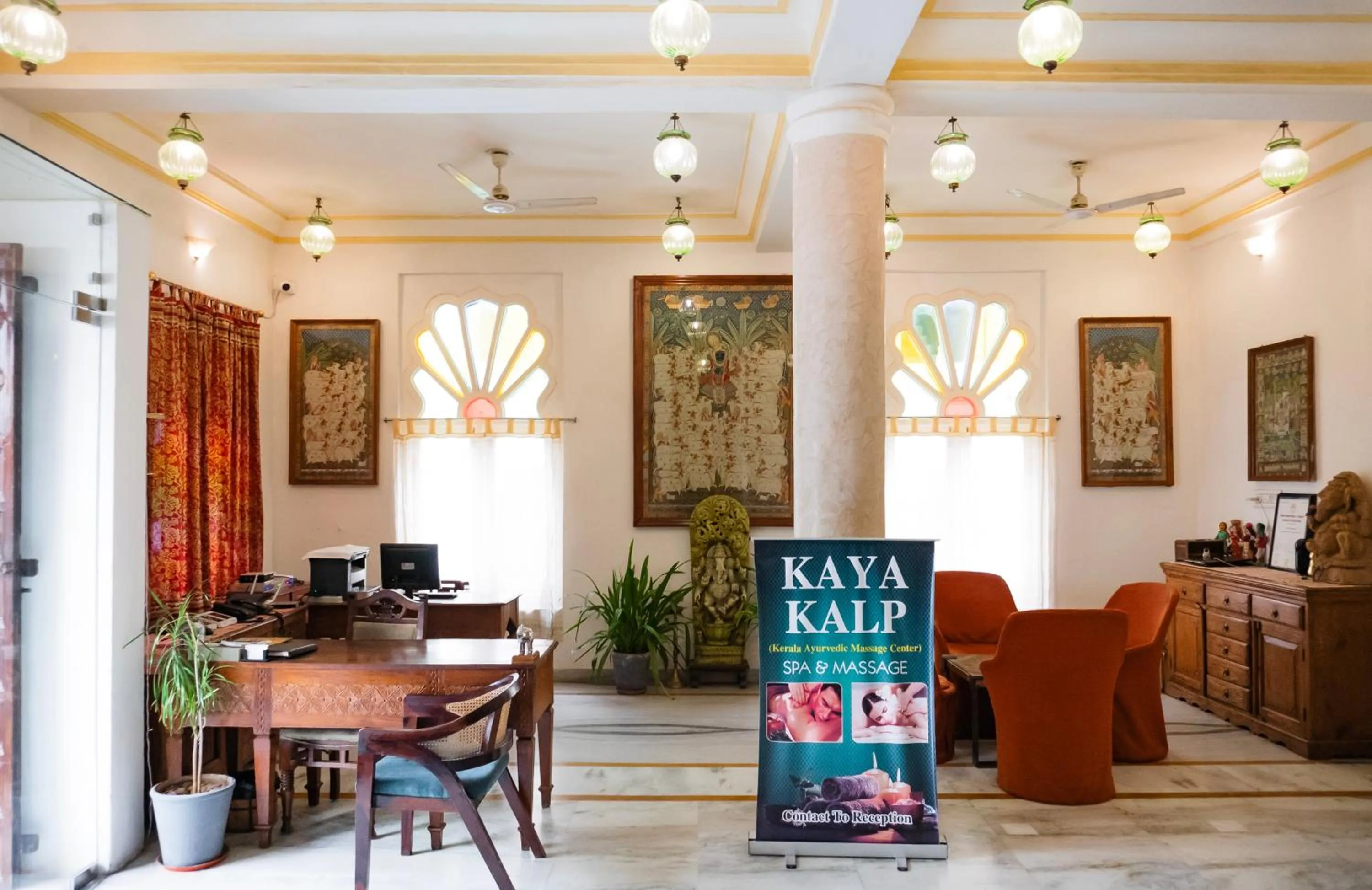 Seating area in Hotel Pratap Bhawan