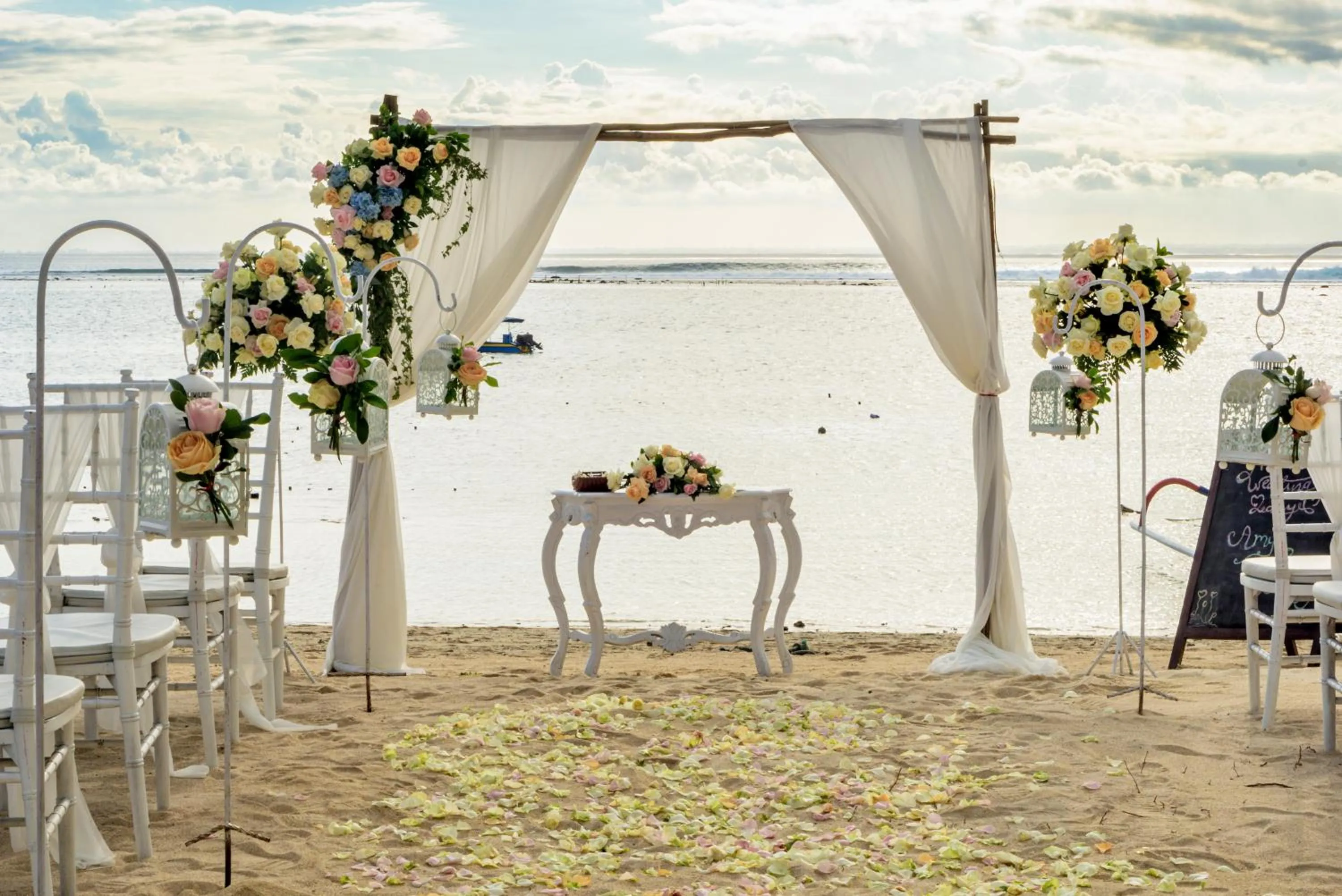 wedding in Lembongan Beach Club & Resort
