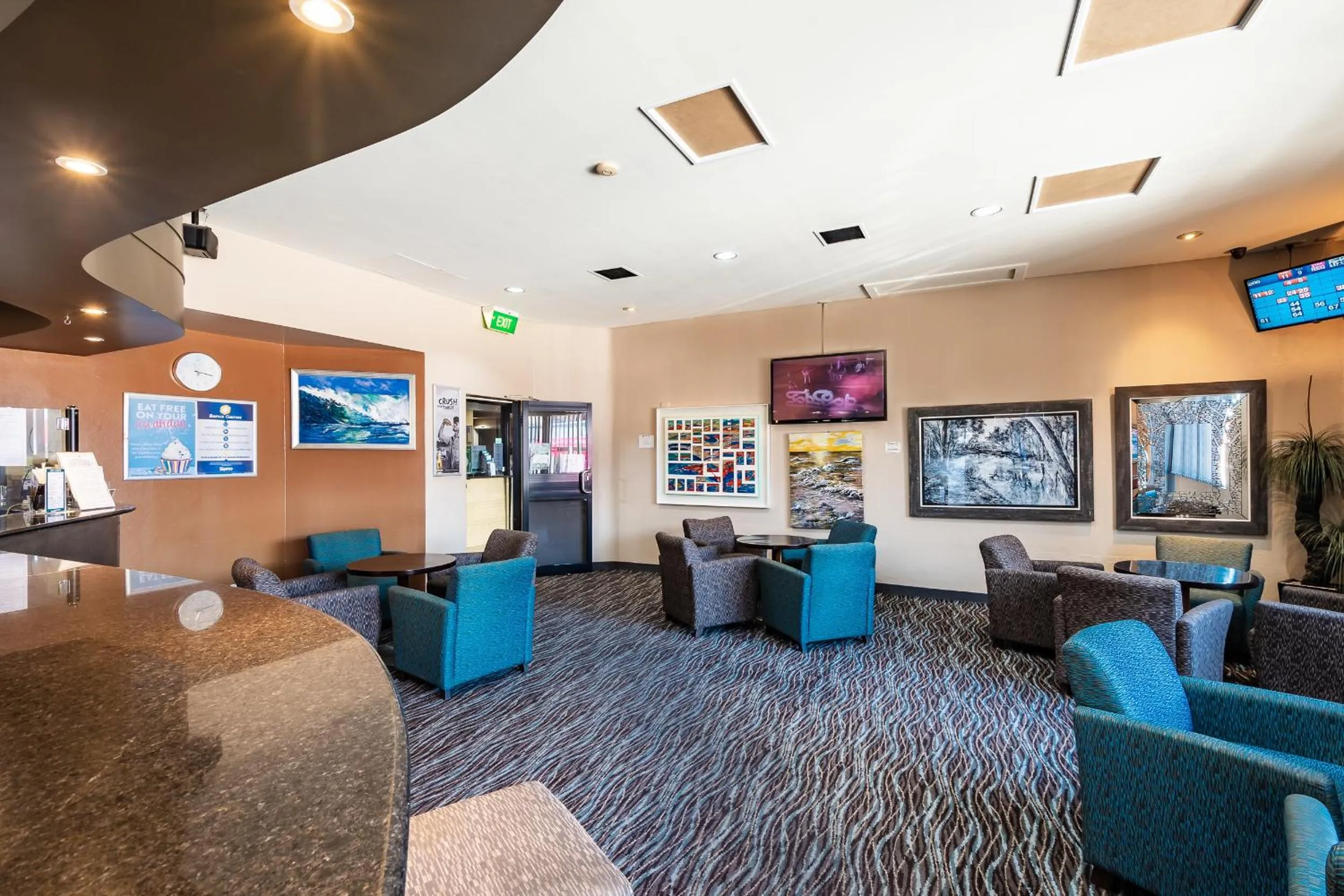 Lounge or bar in The Lighthouse Hotel