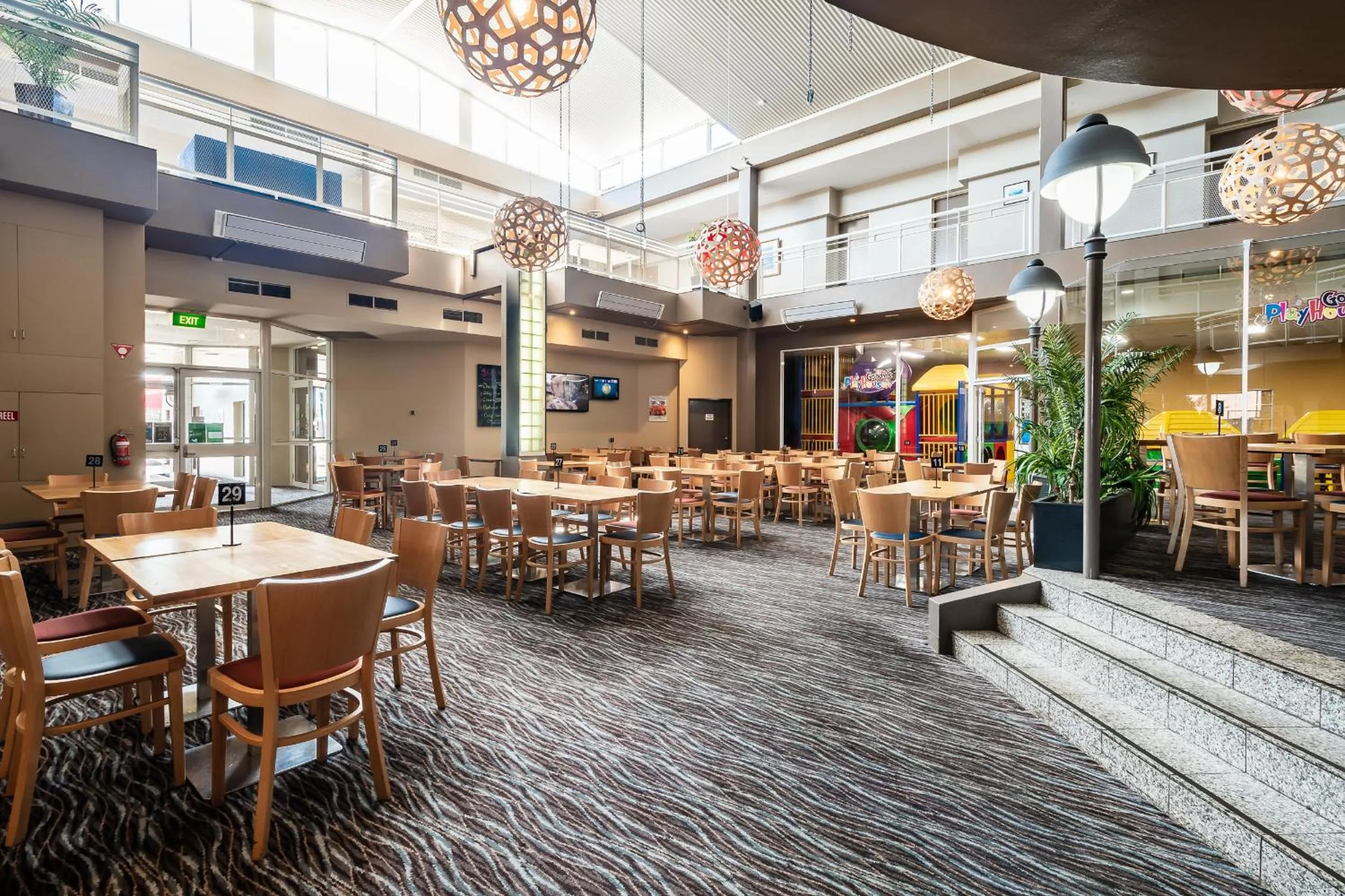 Restaurant/places to eat in The Lighthouse Hotel