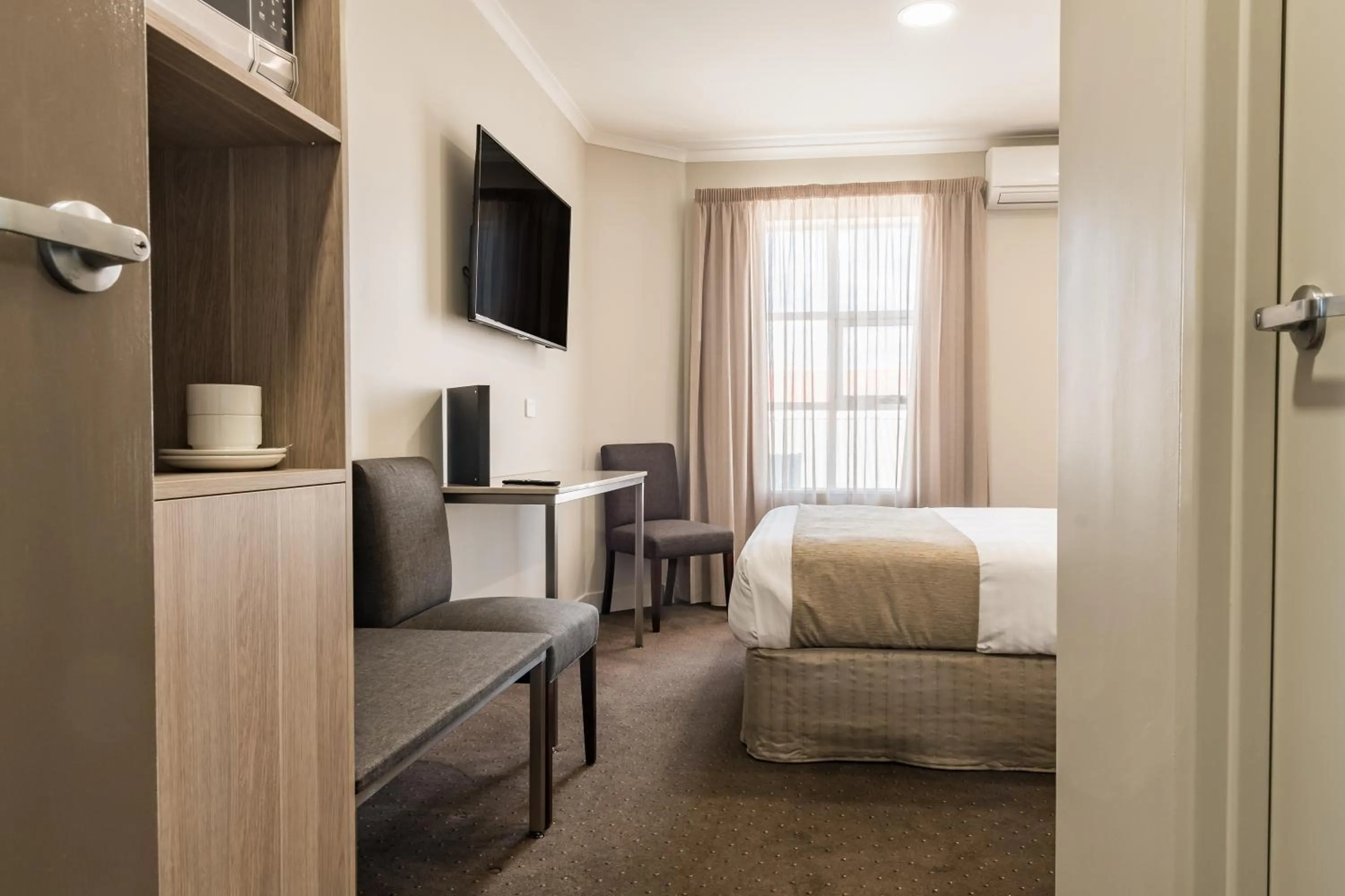 TV and multimedia, Bed in The Lighthouse Hotel