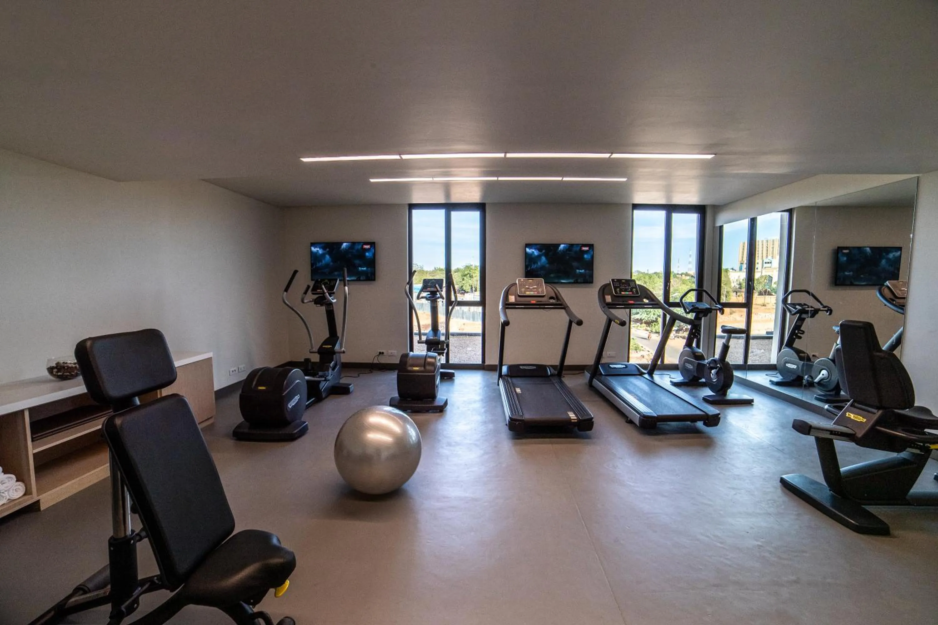 Fitness centre/facilities in Noom Hotel Niamey