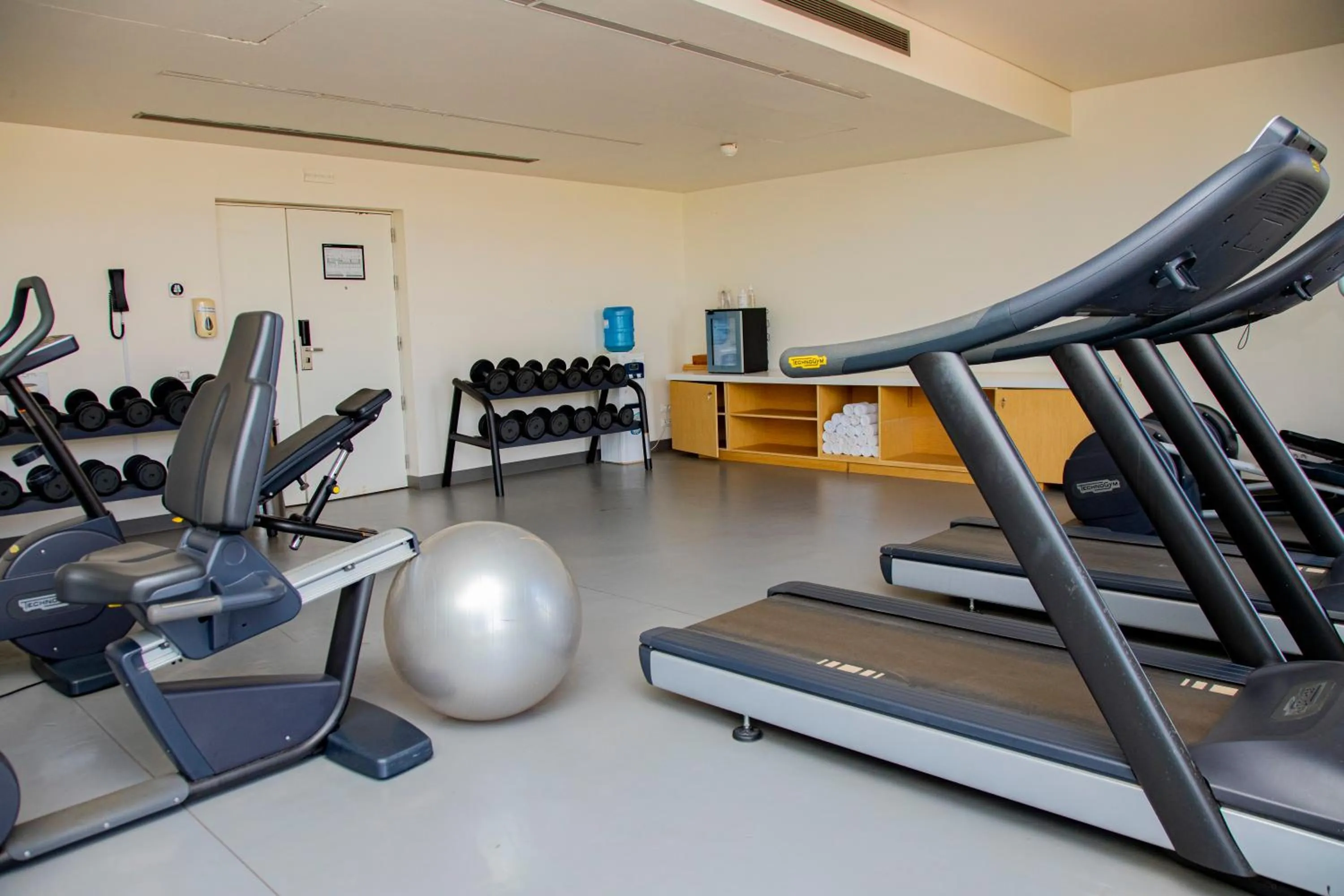 Fitness centre/facilities in Noom Hotel Niamey