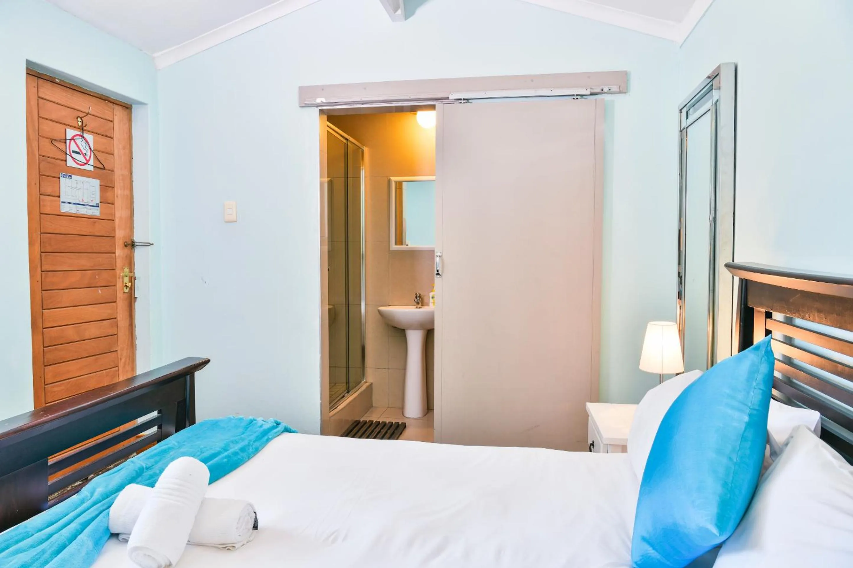 Bed in AL-BEIT LODGE