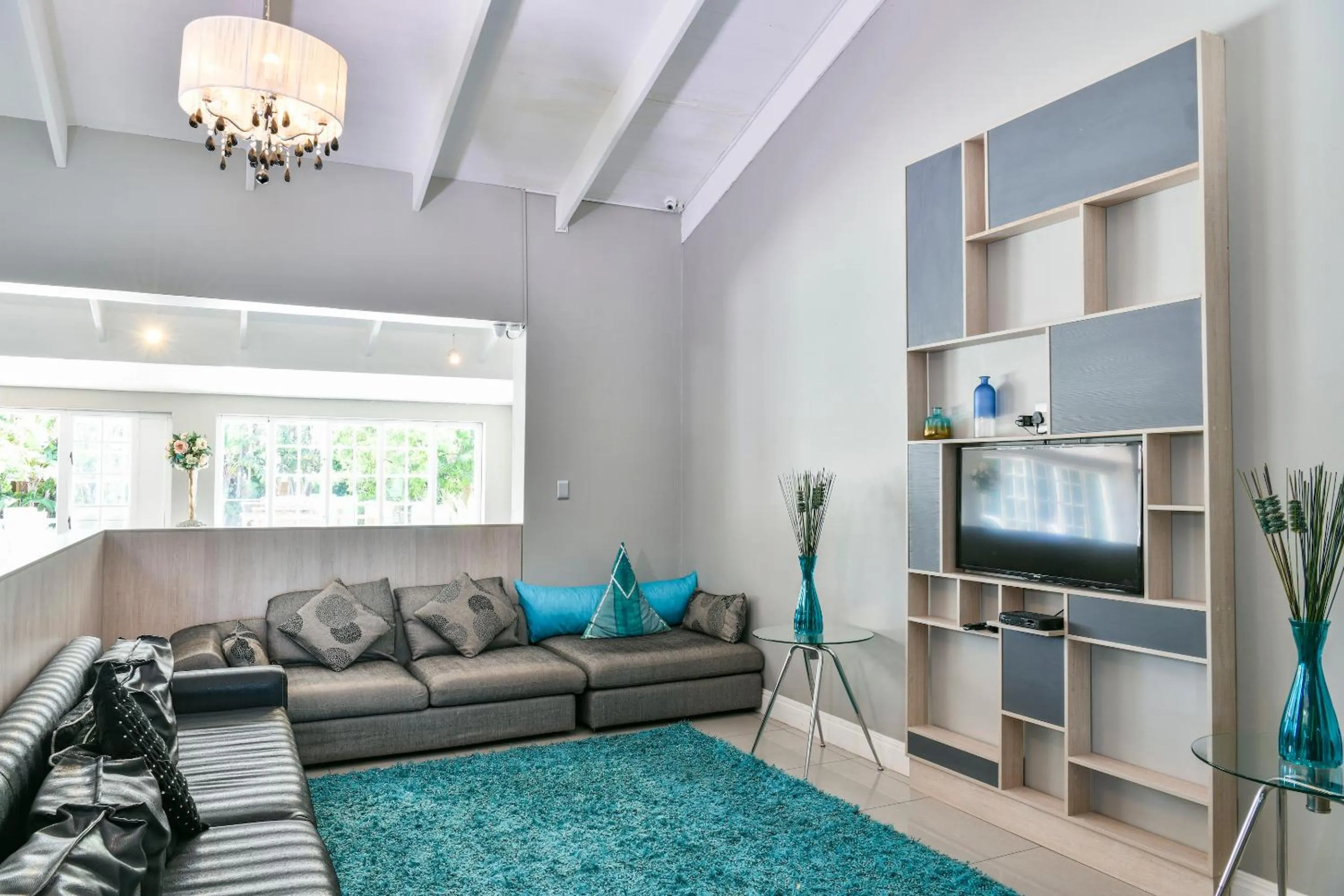 Communal lounge/ TV room in AL-BEIT LODGE