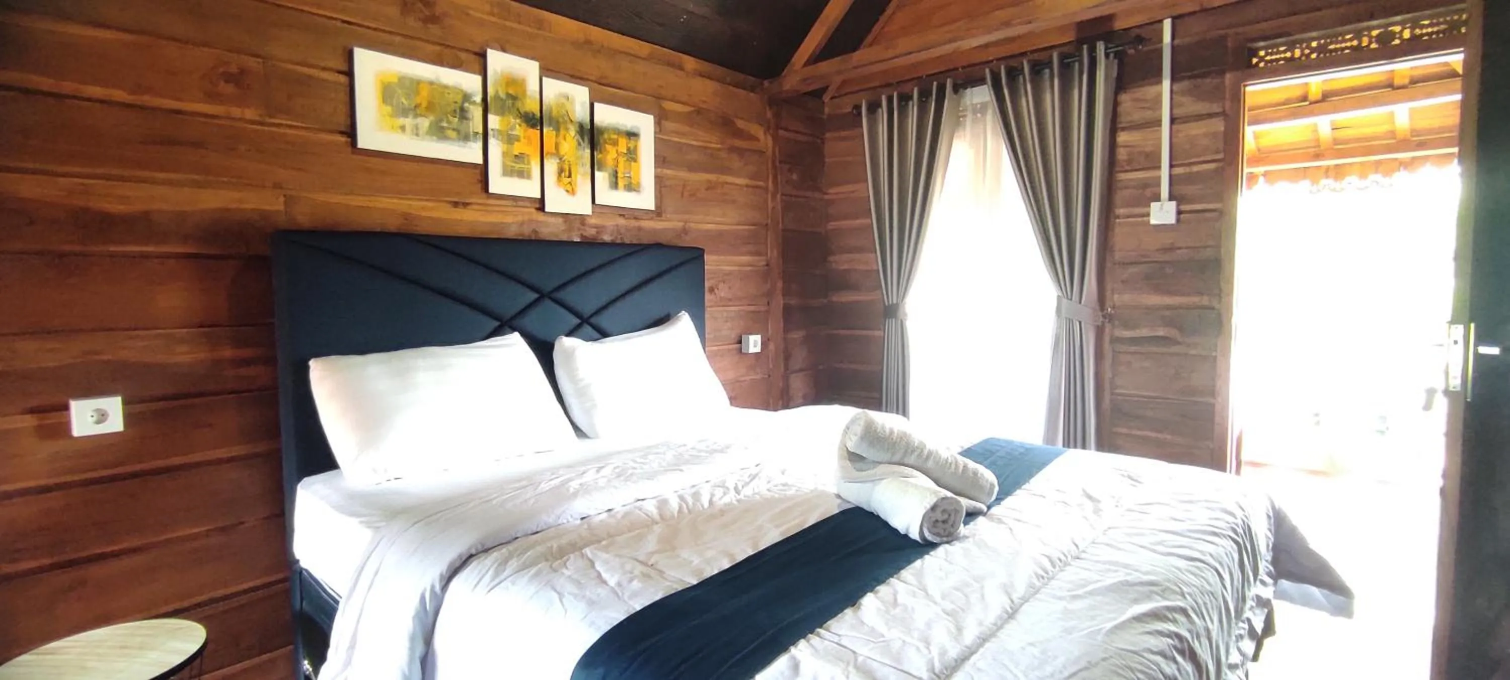 Bed in Rinjani Hill Hotel