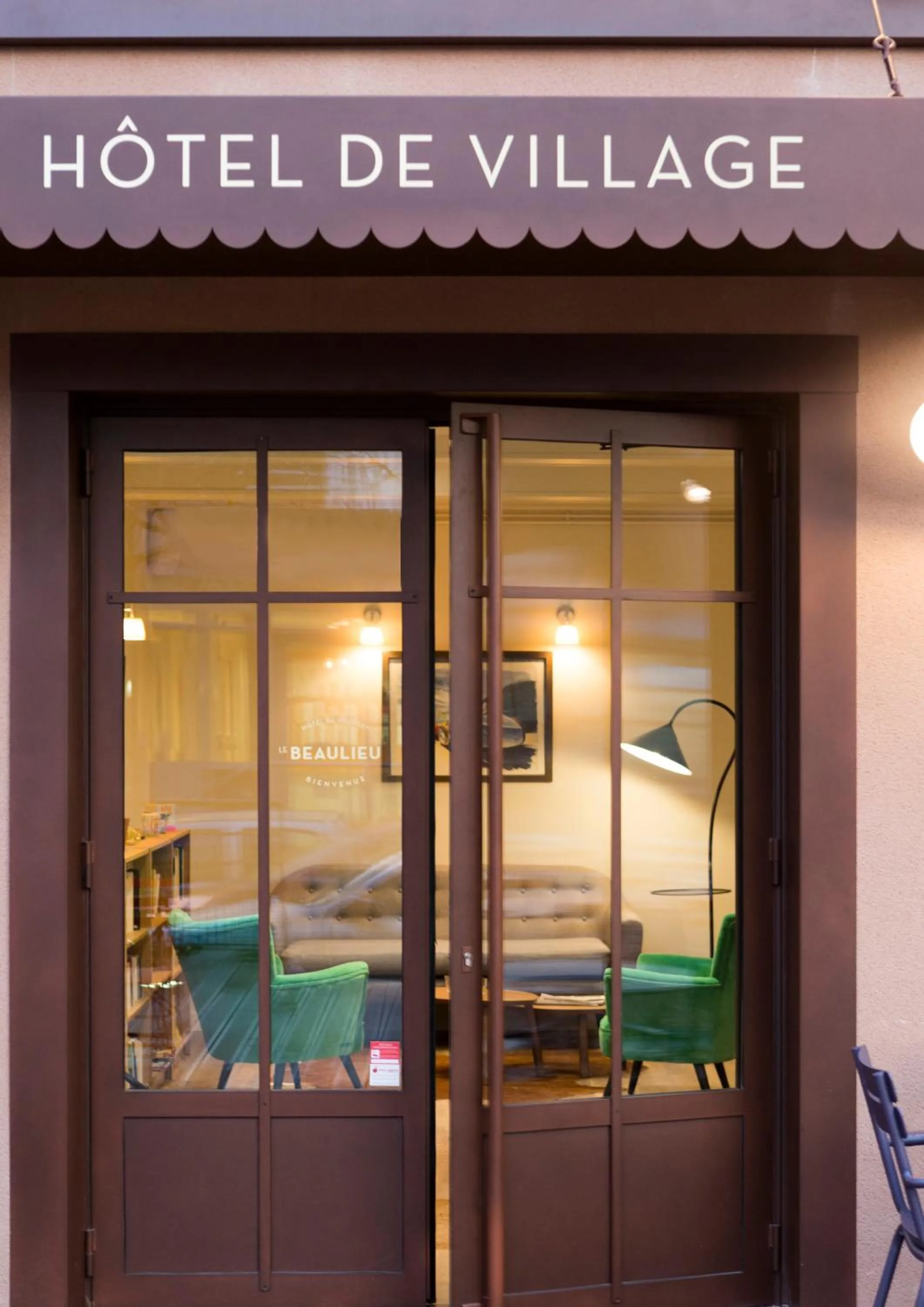 Lobby or reception in Hotel Beaulieu Lyon Charbonnières